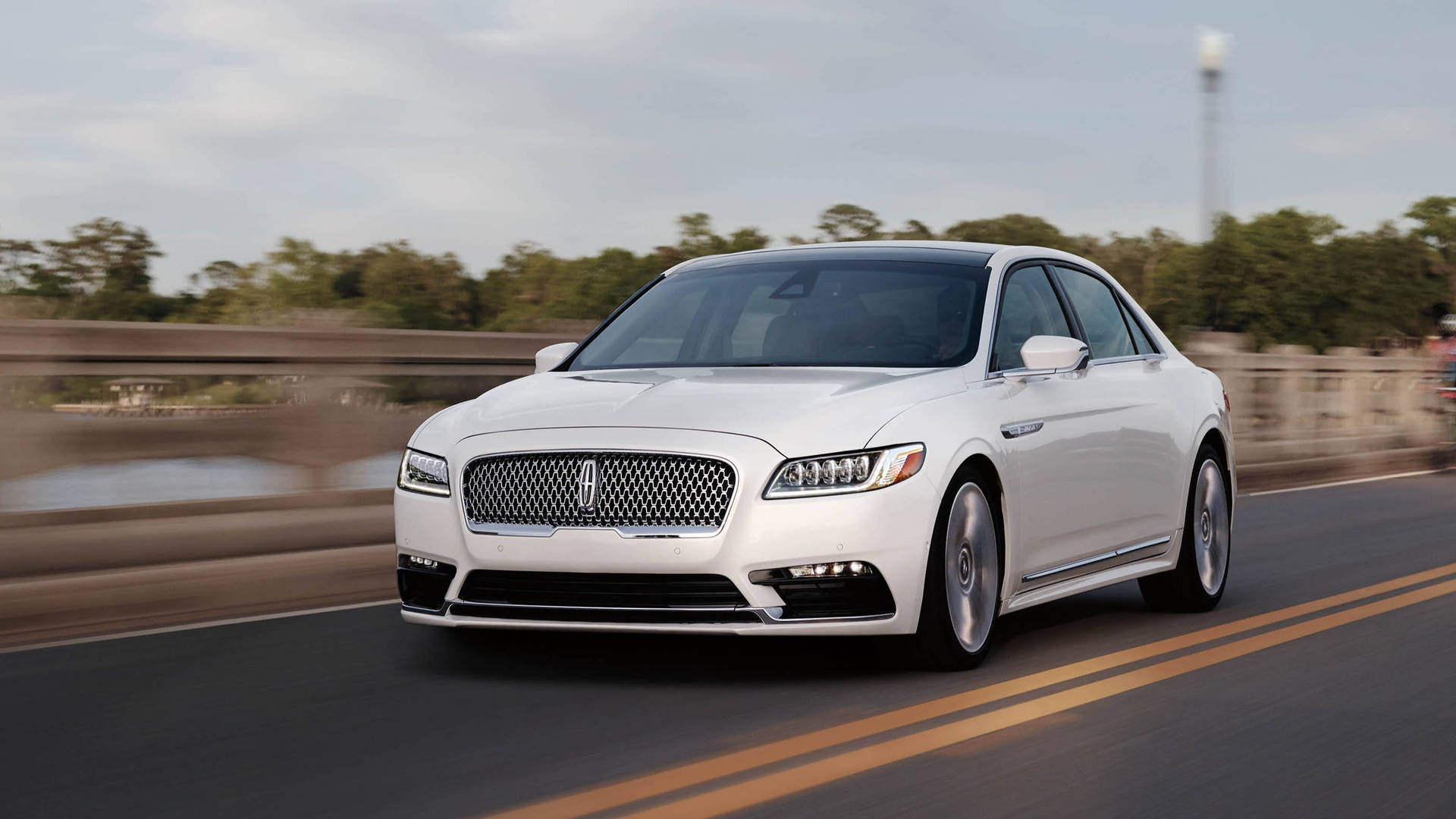 Ảnh hành động xe Lincoln Continental