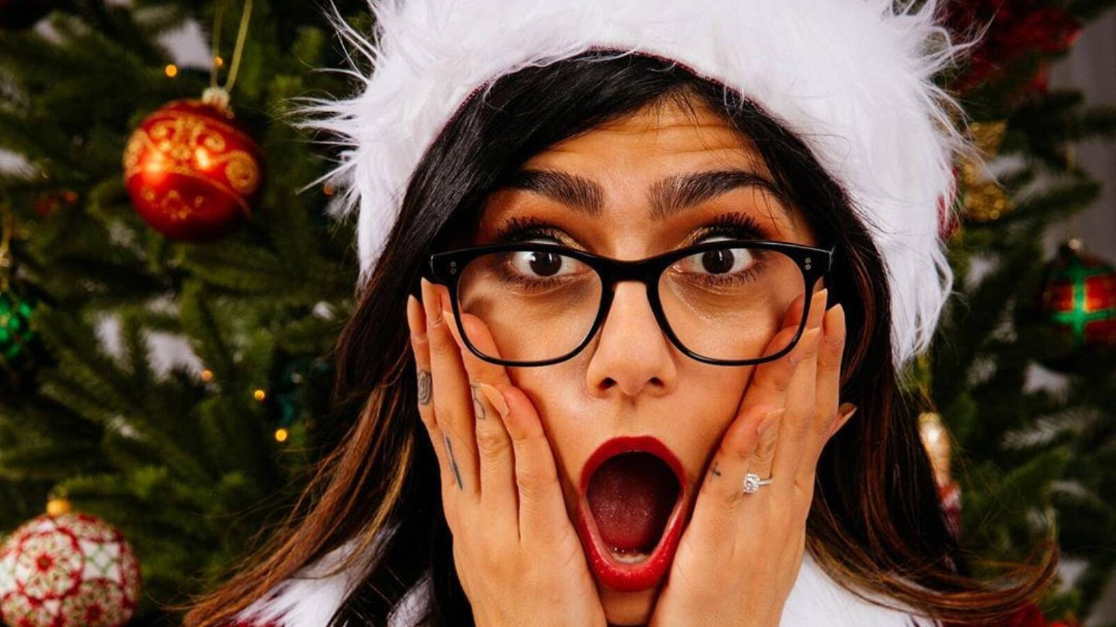 Ảnh Mia Khalifa ngạc nhiên Hình nền