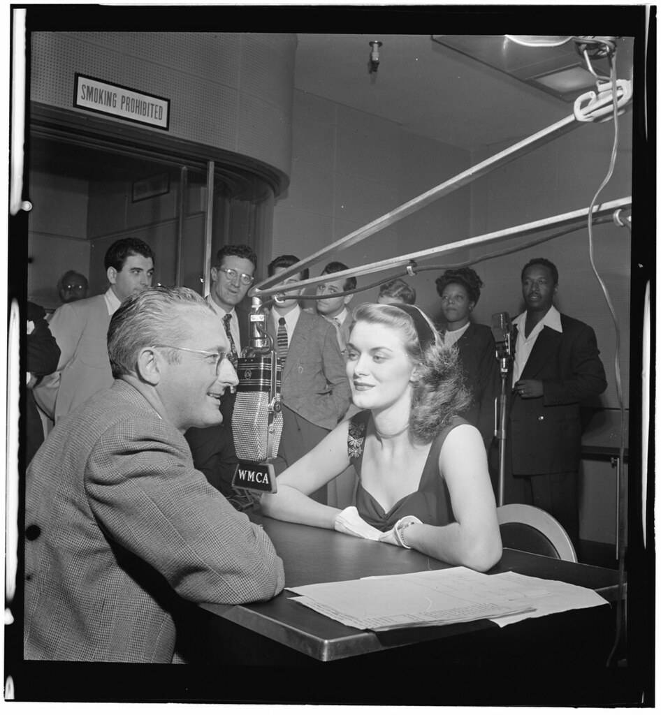 Ảnh Tommy Dorsey và Beryl Davis Hình nền