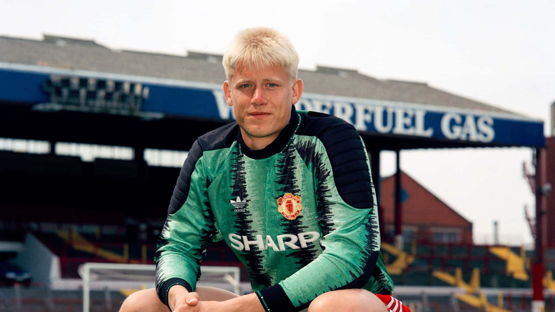 Ảnh thời trẻ của Peter Schmeichel Hình nền