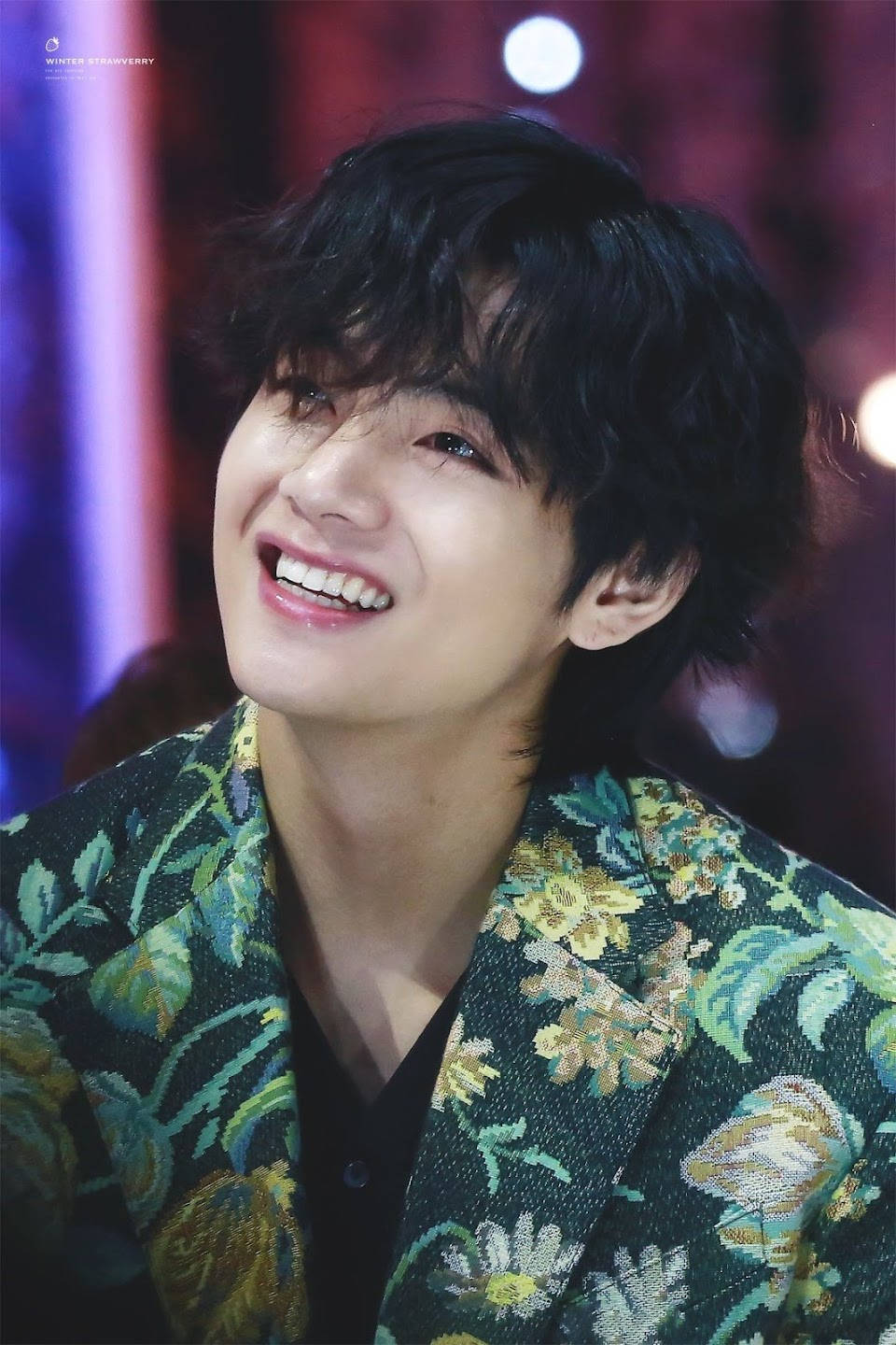 Áo khoác hoa của BTS V Hình nền
