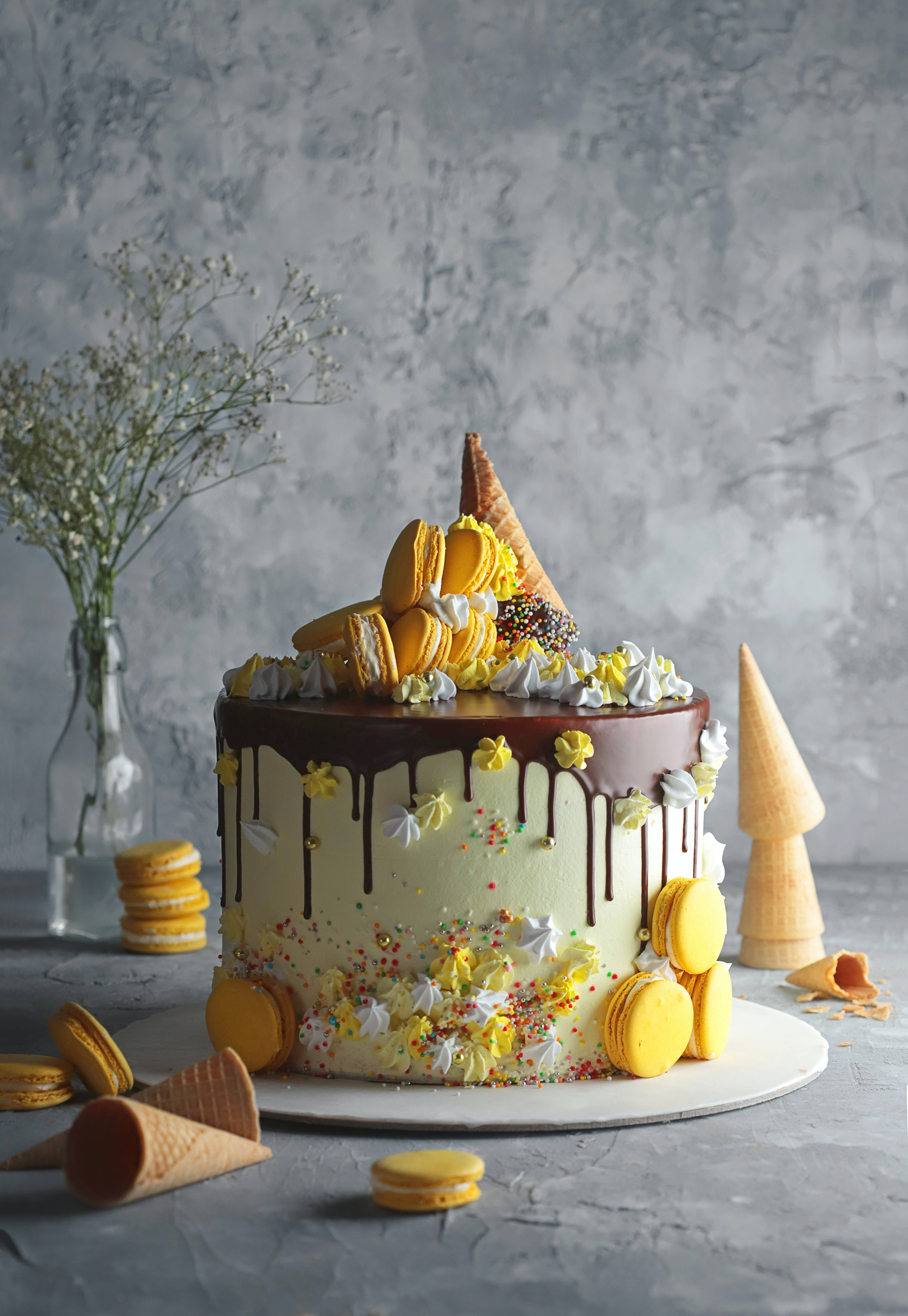 Bánh Kem Ốc Quế Và Macaron Hình nền