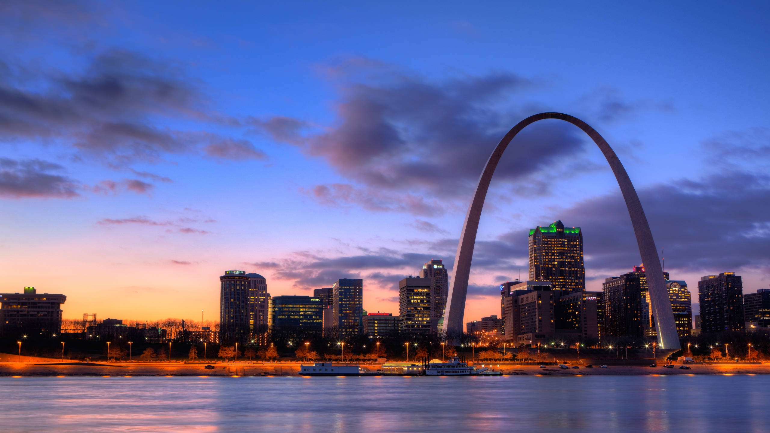 Bầu trời buổi chiều tại Cổng Vòm St. Louis Hình nền