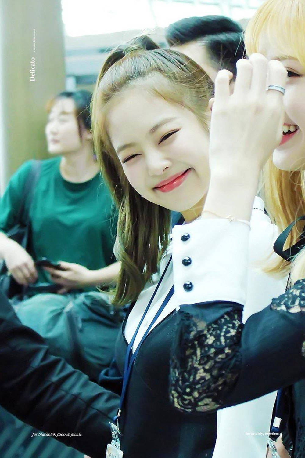 Blackpink Jennie Dễ Thương Mặt Mũm Mĩm Hình nền