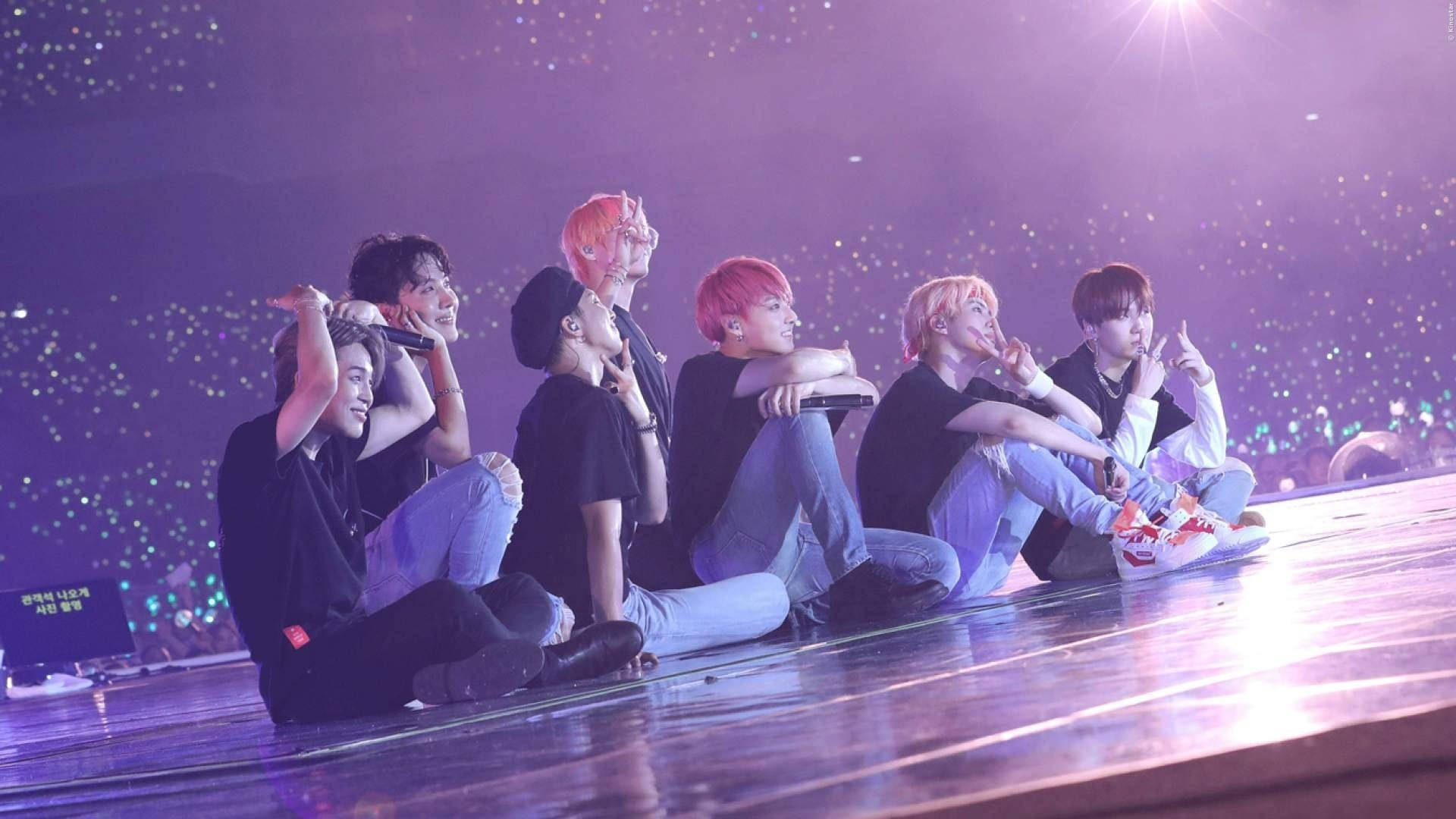 BTS trên sân khấu tím thẩm mỹ Hình nền