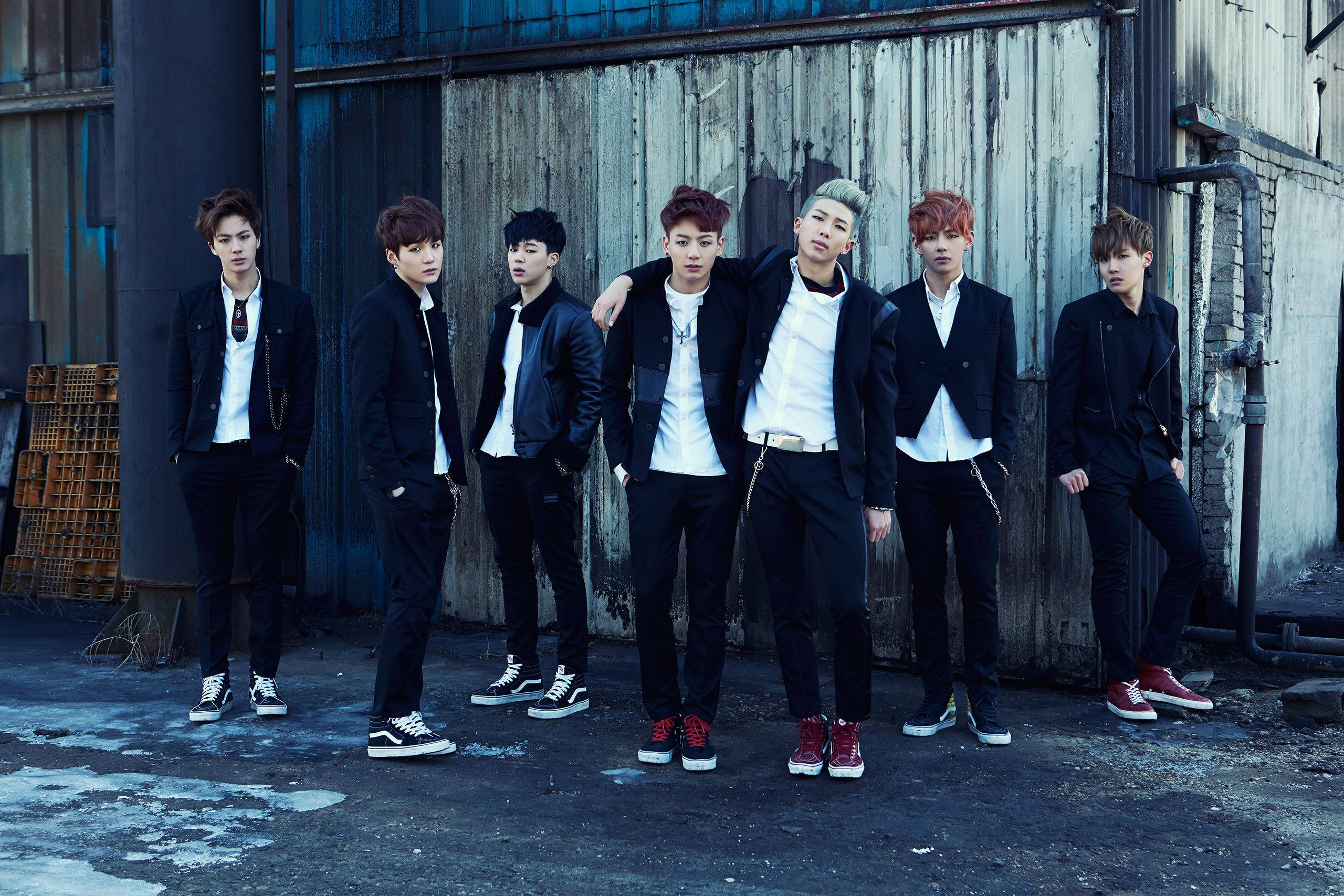 BTS trong Áo Khoác Đen Ngầu Hình nền