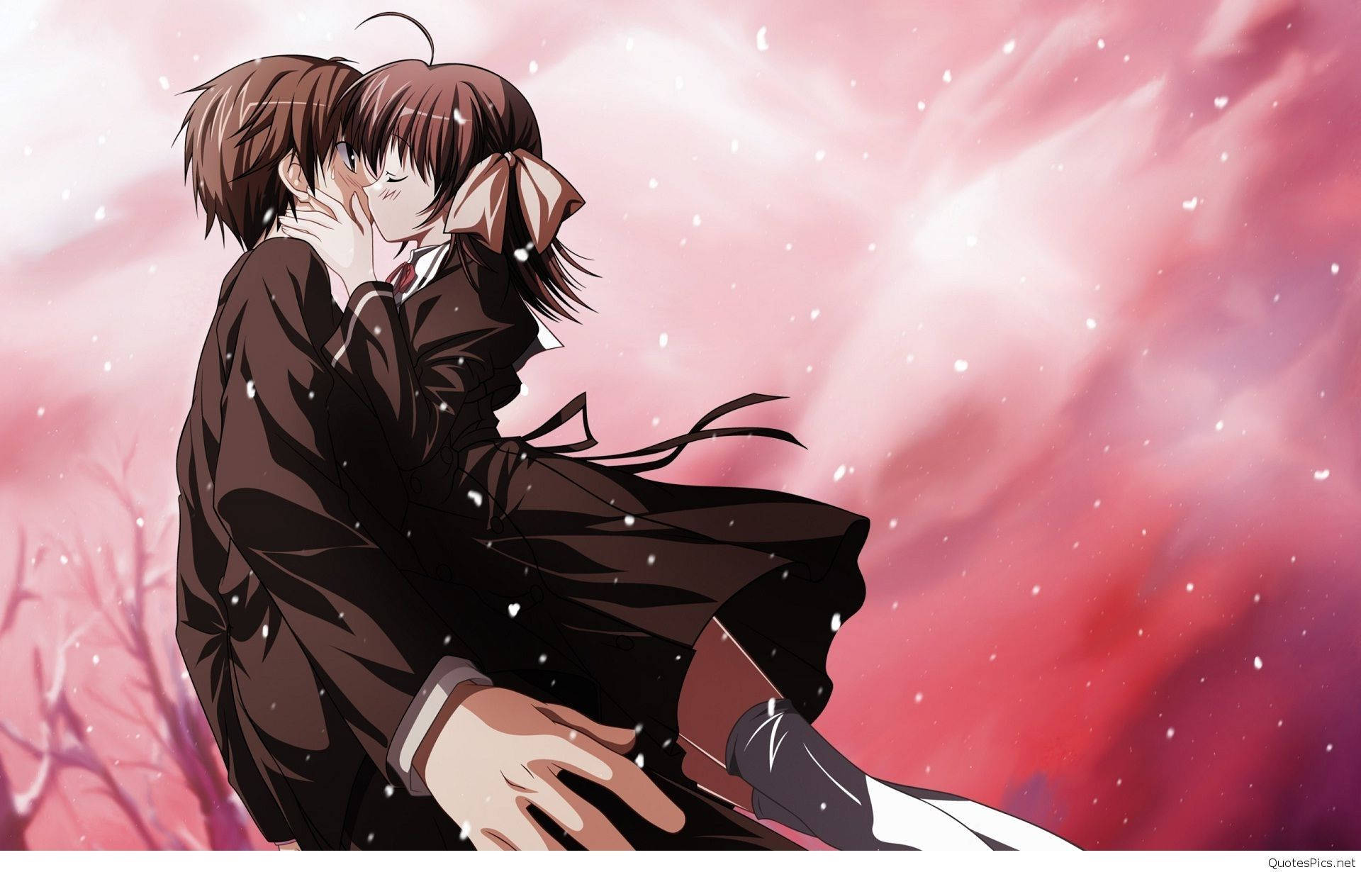 Cặp đôi anime ôm nhau dưới bầu trời đỏ Hình nền