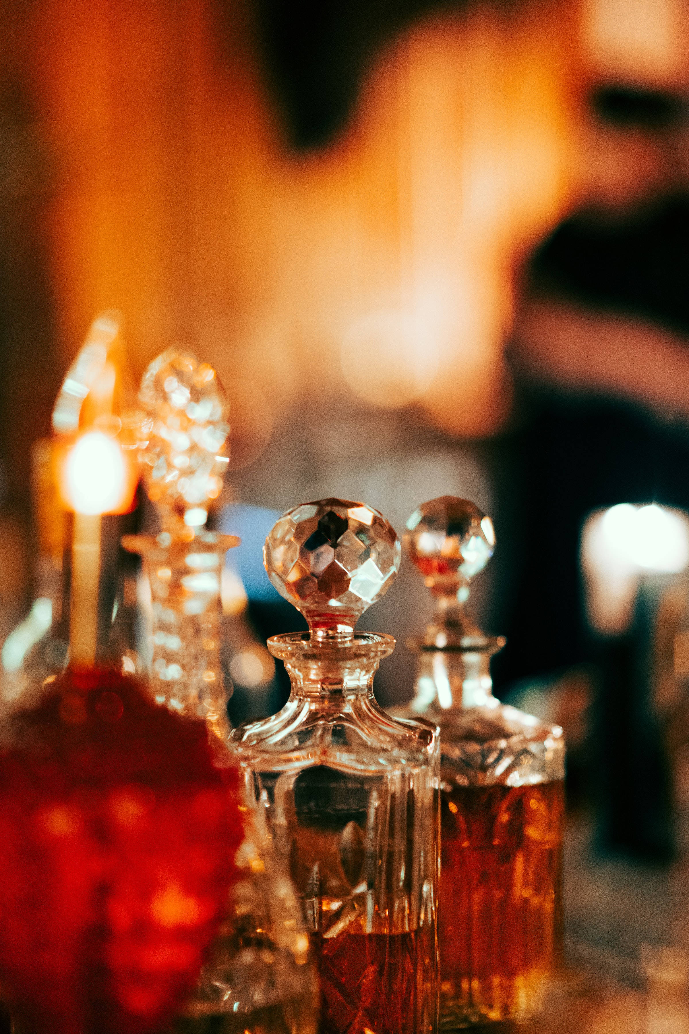 Chai Thủy Tinh Rượu Whiskey Cao Cấp Hình nền