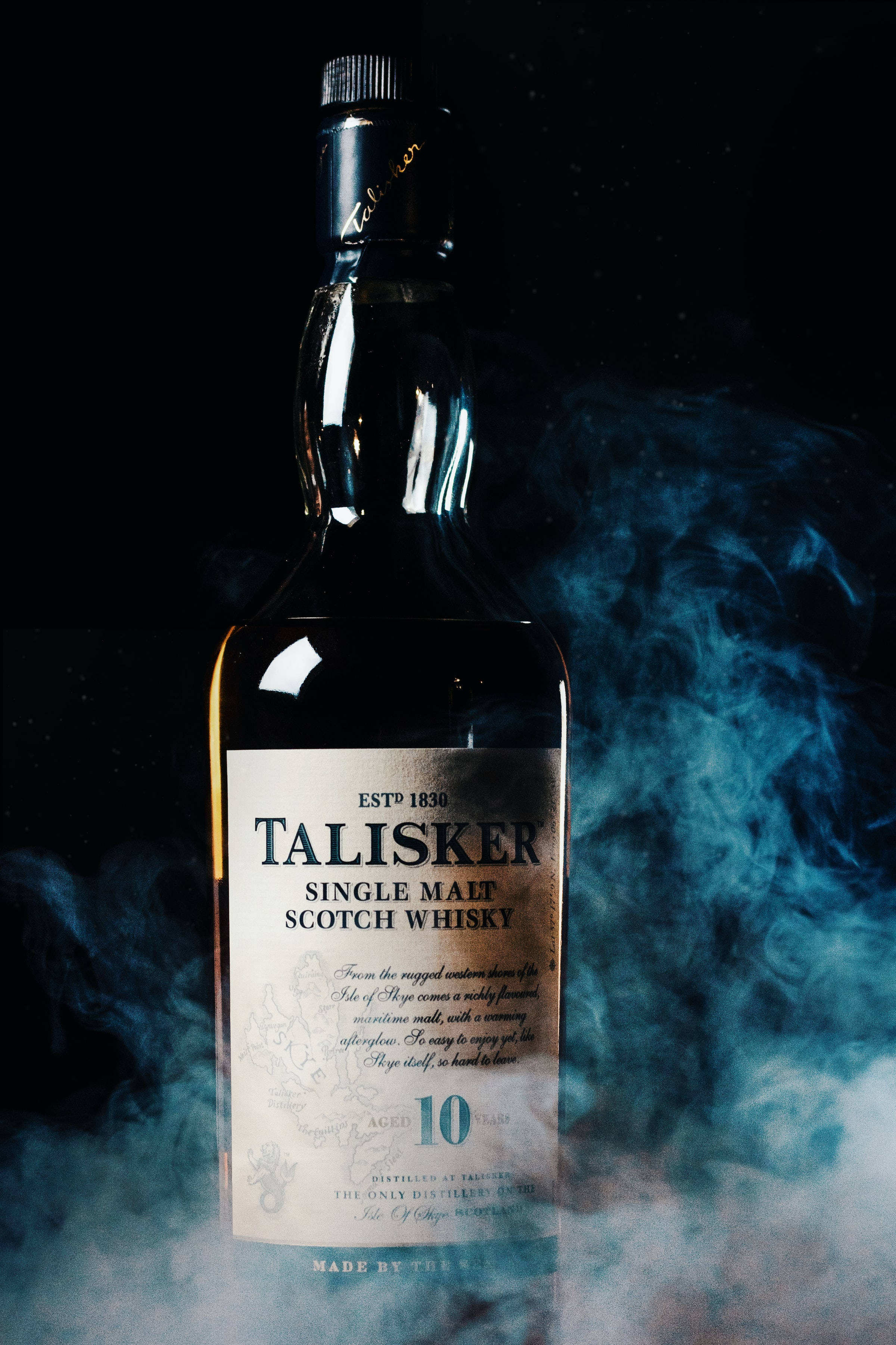 Chai Whisky Scotch Talisker Khói Hình nền