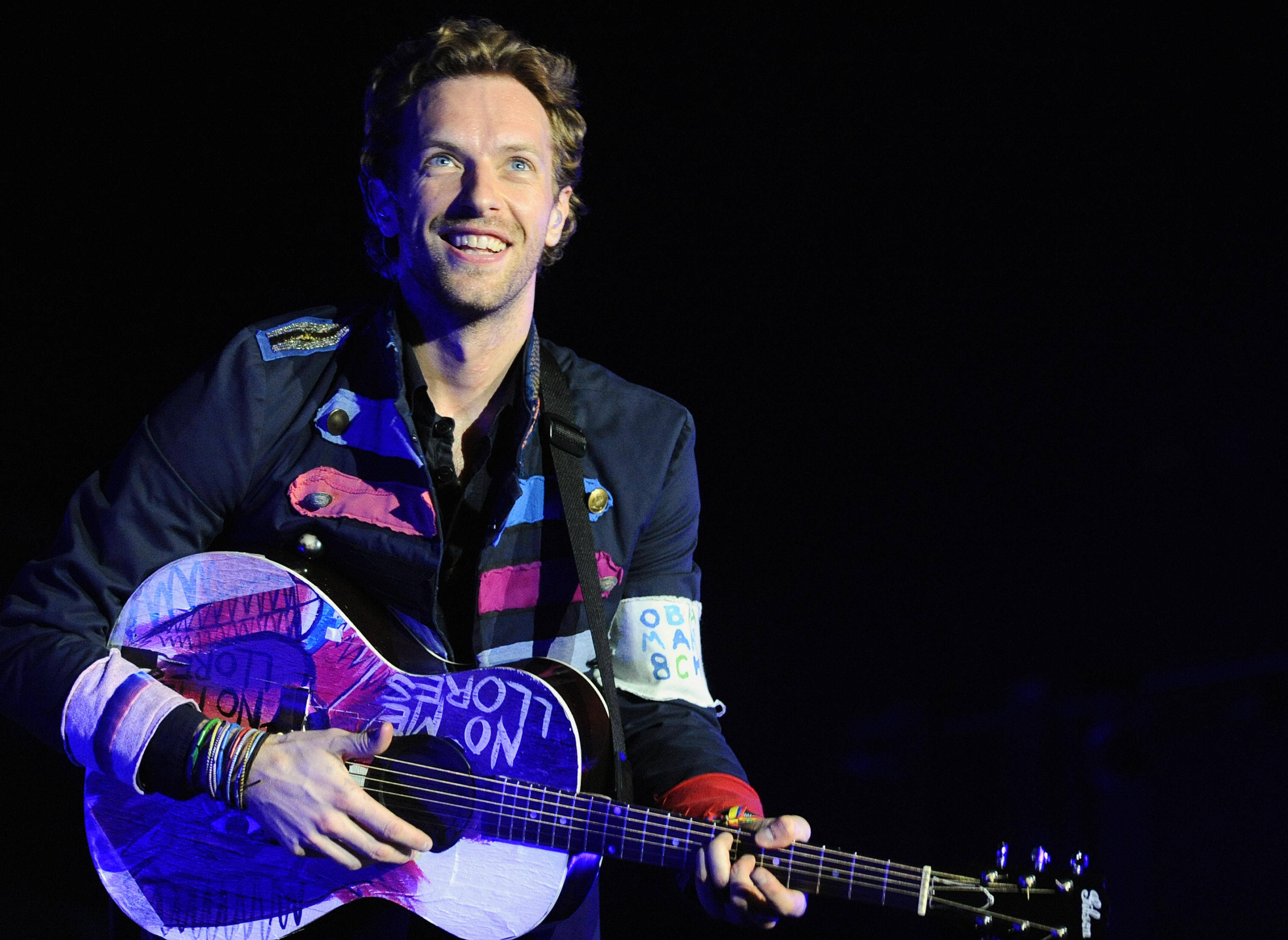 Chris Martin Nền Đen Hình nền