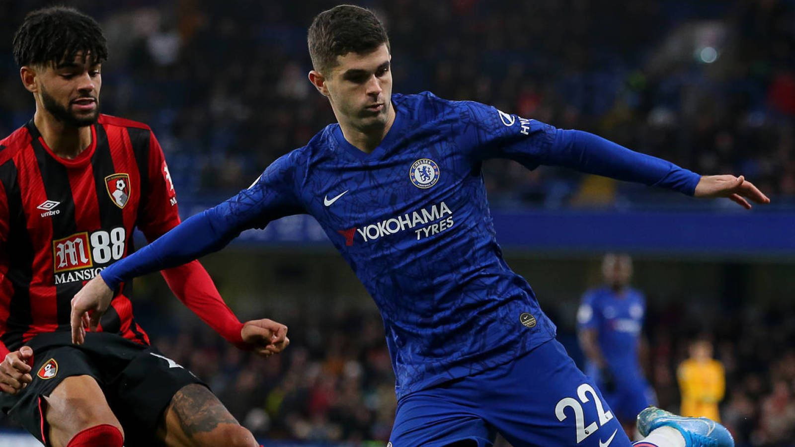 Christian Pulisic dang tay rộng Hình nền