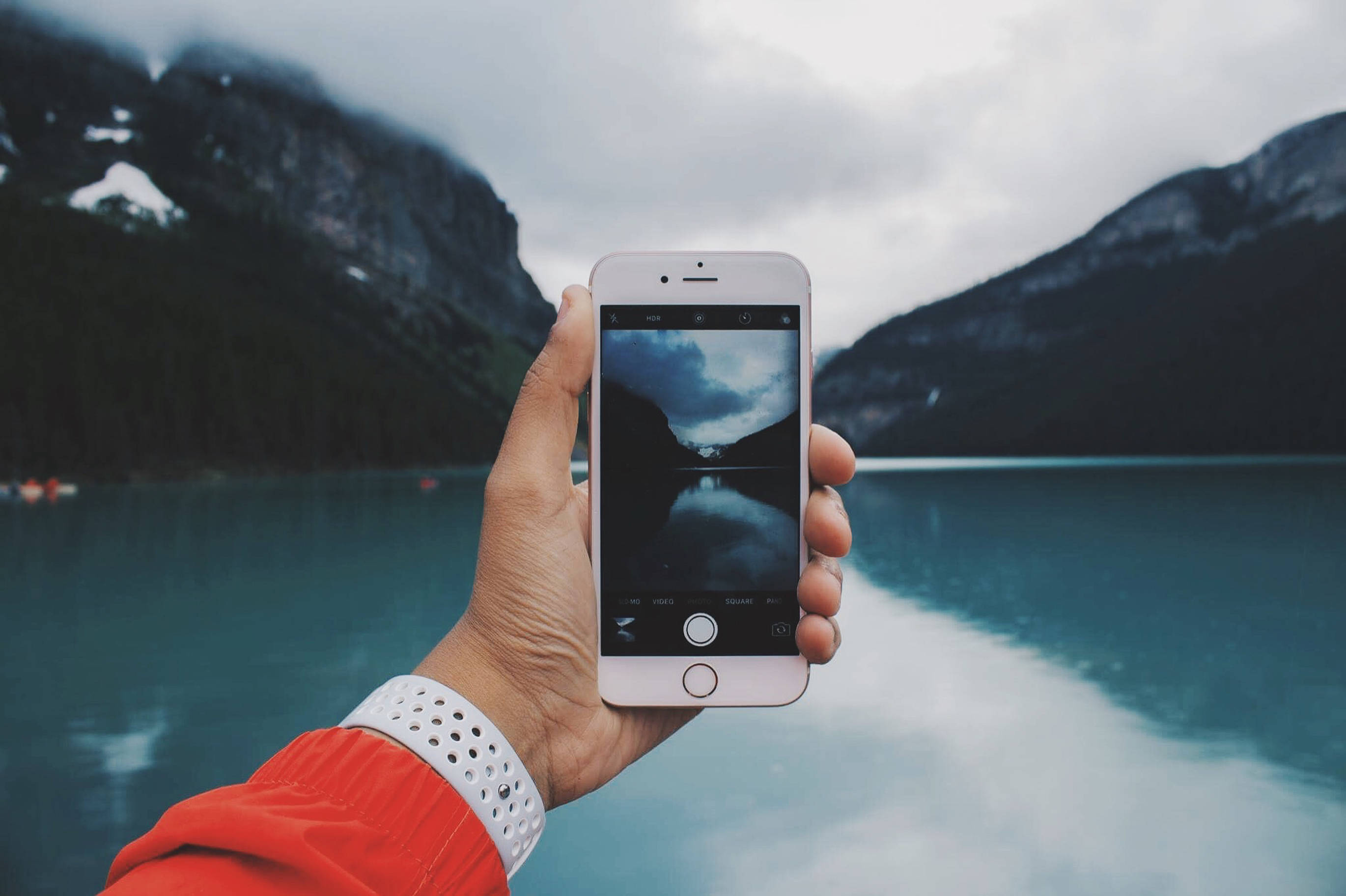 Chú thích: iPhone 8 Tuyệt Đẹp Trên Nền Đơn Giản, Thanh Lịch Hình nền