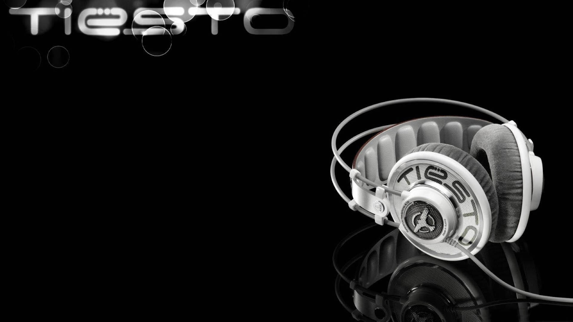 Cool Tiësto Graphic with Headphones Hình nền