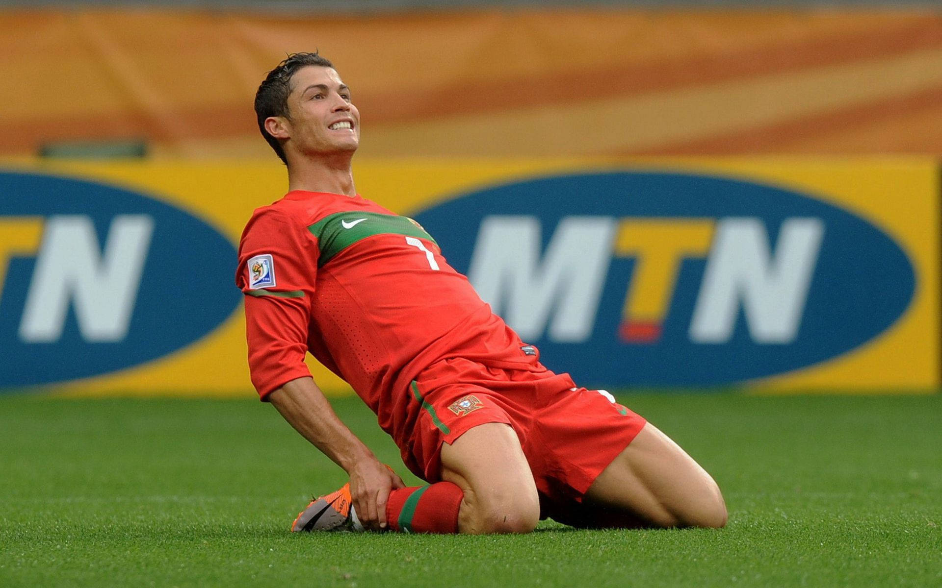 Cristiano Ronaldo Áo Đỏ FPF Phong Cách Ngầu Hình nền