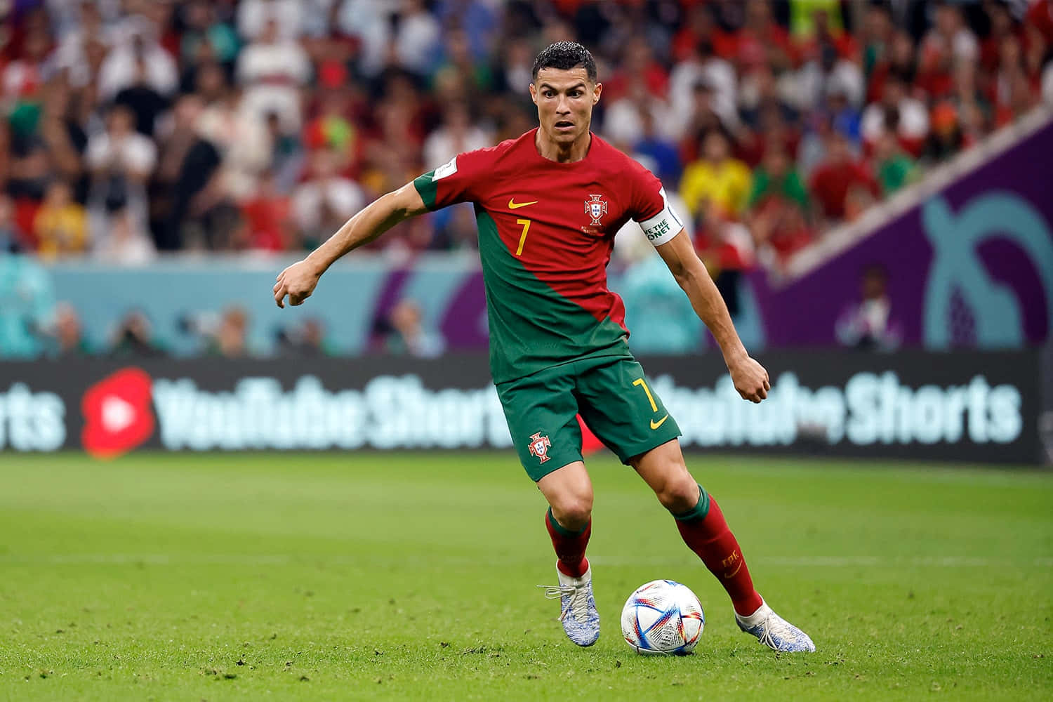 "Cristiano Ronaldo dẫn đầu" Hình nền