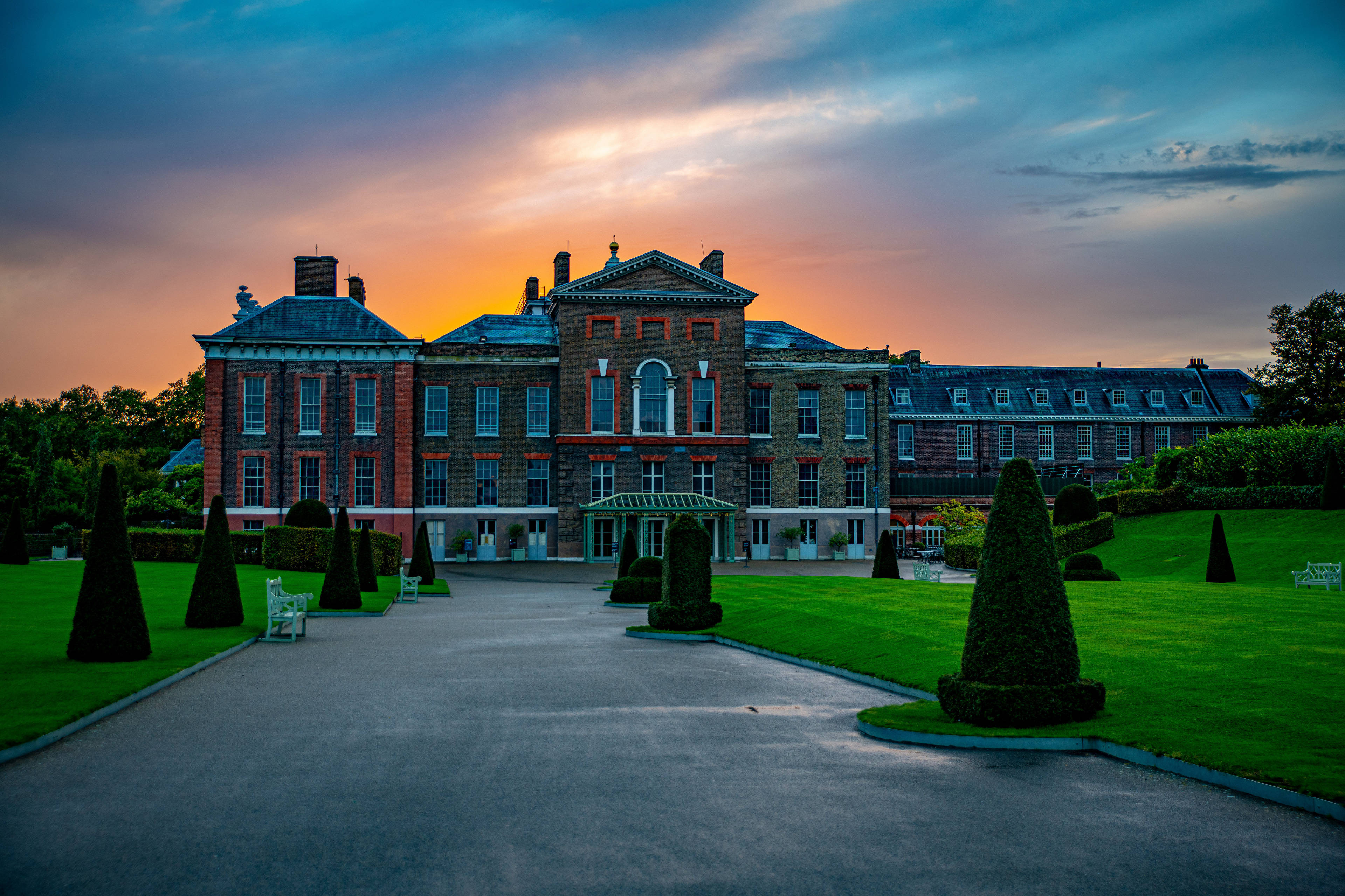 Cung điện Kensington được chụp vào lúc hoàng hôn Hình nền