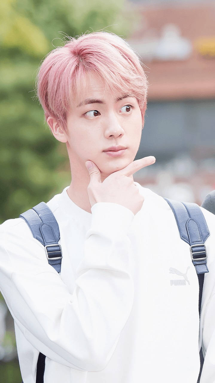 Dễ thương BTS Jin tạo dáng điển trai Hình nền