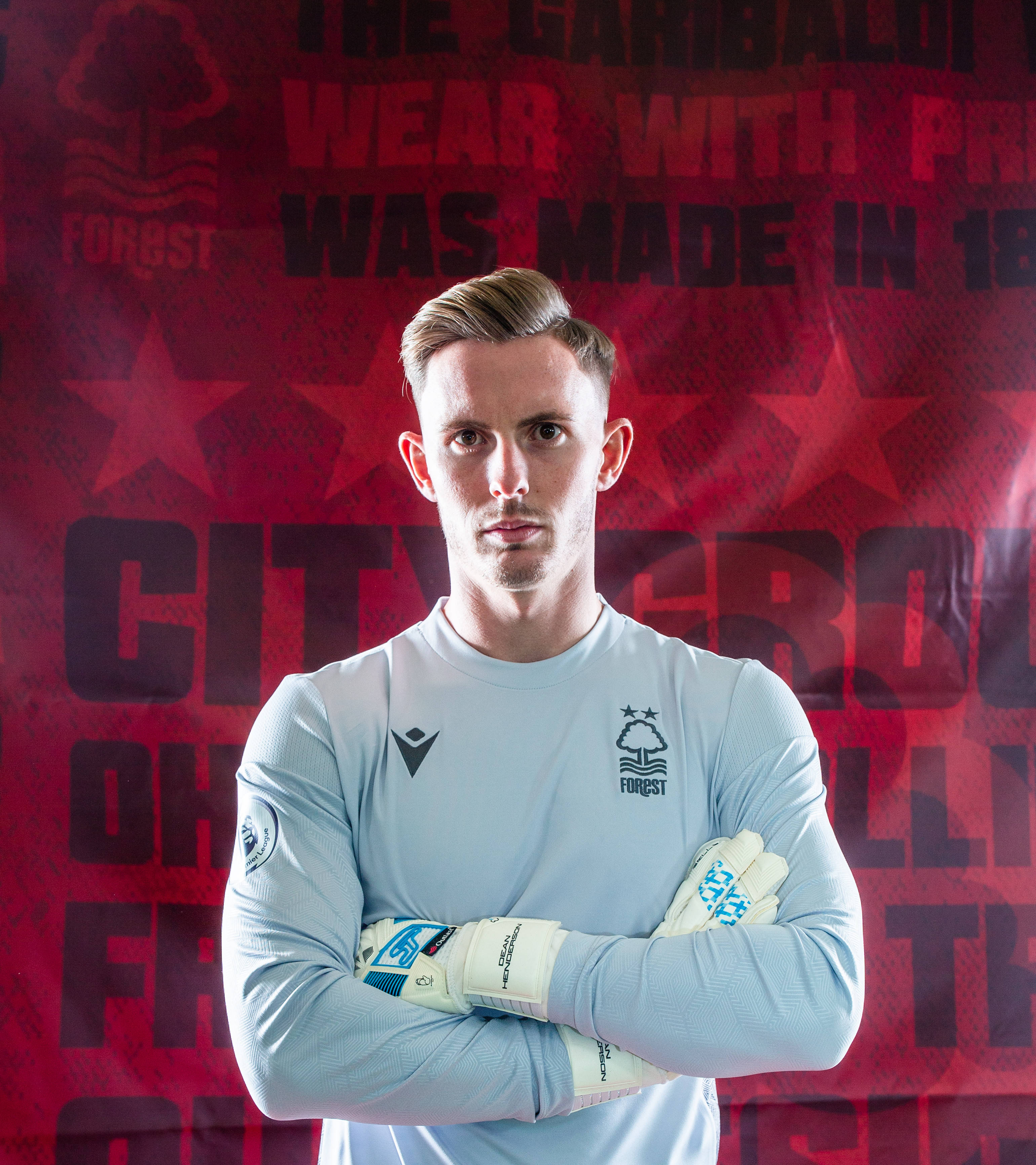 Dean Henderson khoanh tay Hình nền