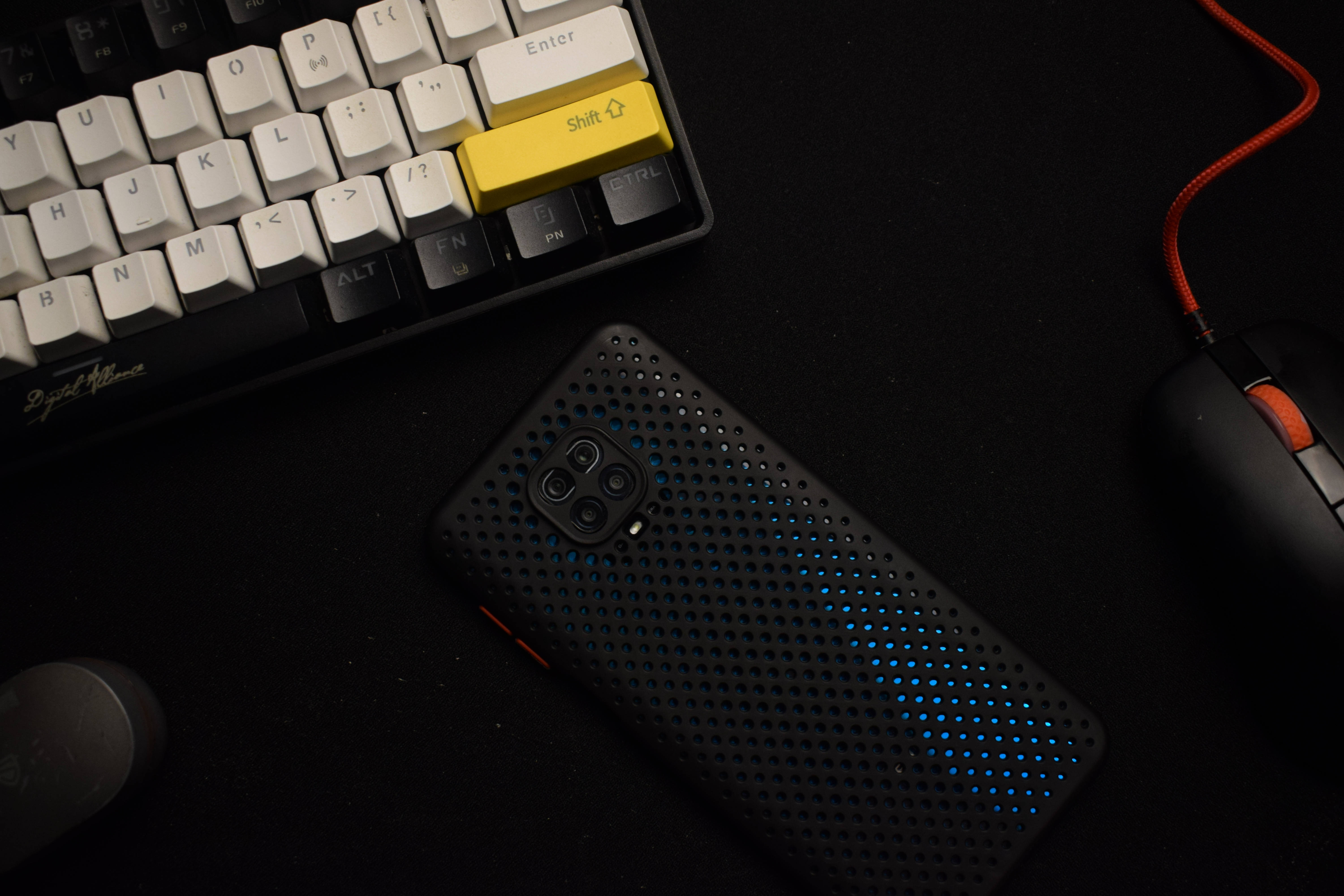 Điện thoại Xiaomi kèm bàn phím Hình nền