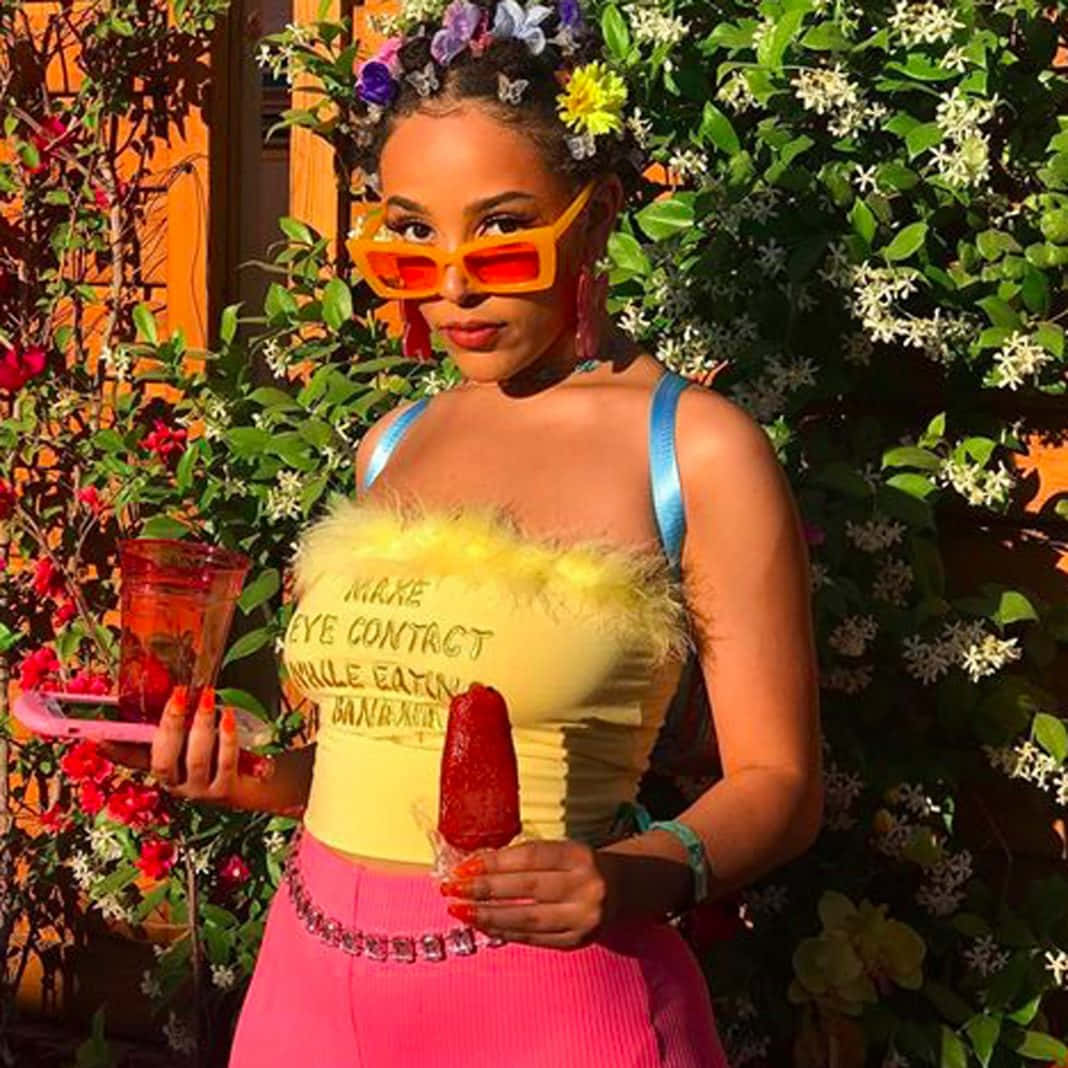 Doja Cat tỏa sáng với phong cách độc đáo và năng lượng lan tỏa Hình nền