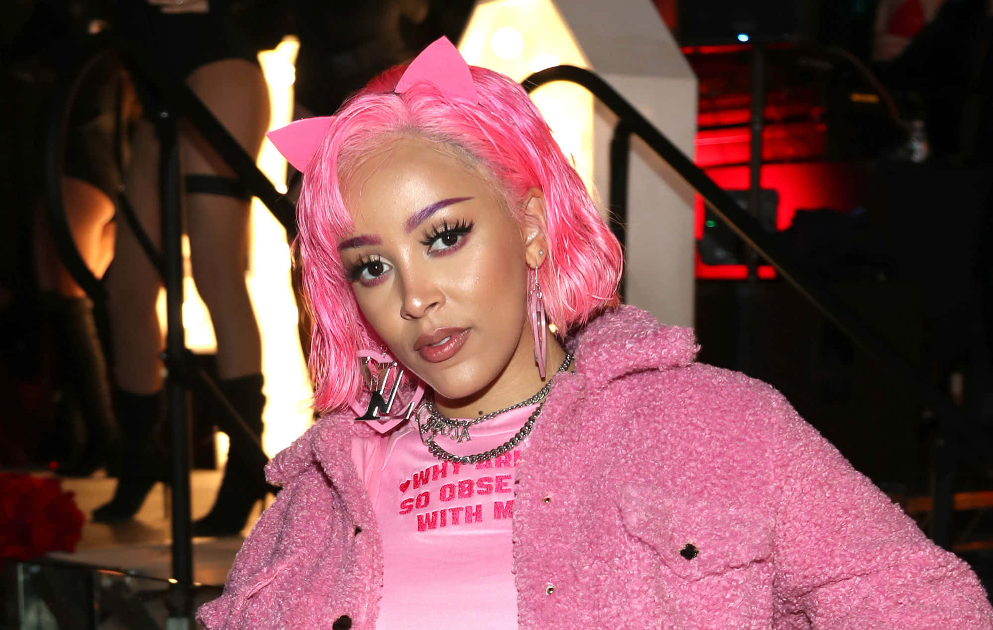Doja Cat tự tin sải bước trên thảm đỏ Hình nền
