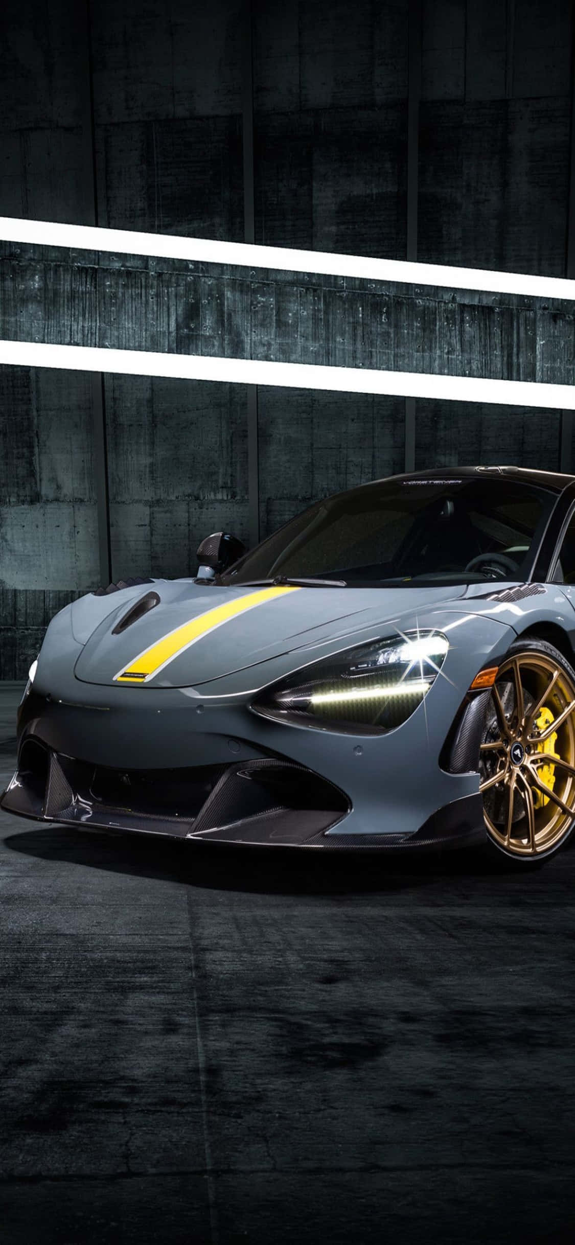 Du lịch phong cách với iPhone Xs và McLaren 720s Hình nền