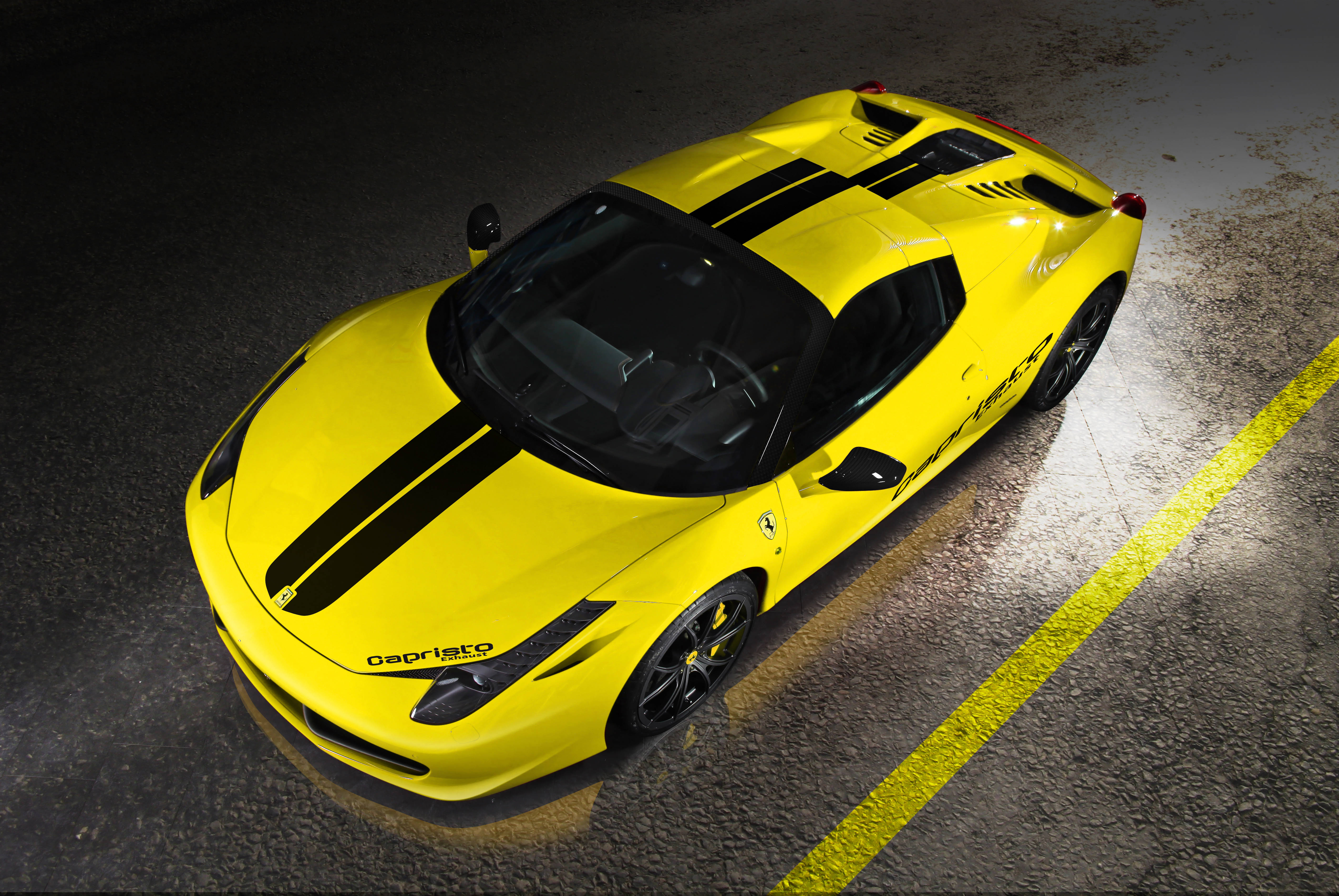 "Ferrari 458 Spider là một tác phẩm nghệ thuật và sức mạnh trong chuyển động" Hình nền