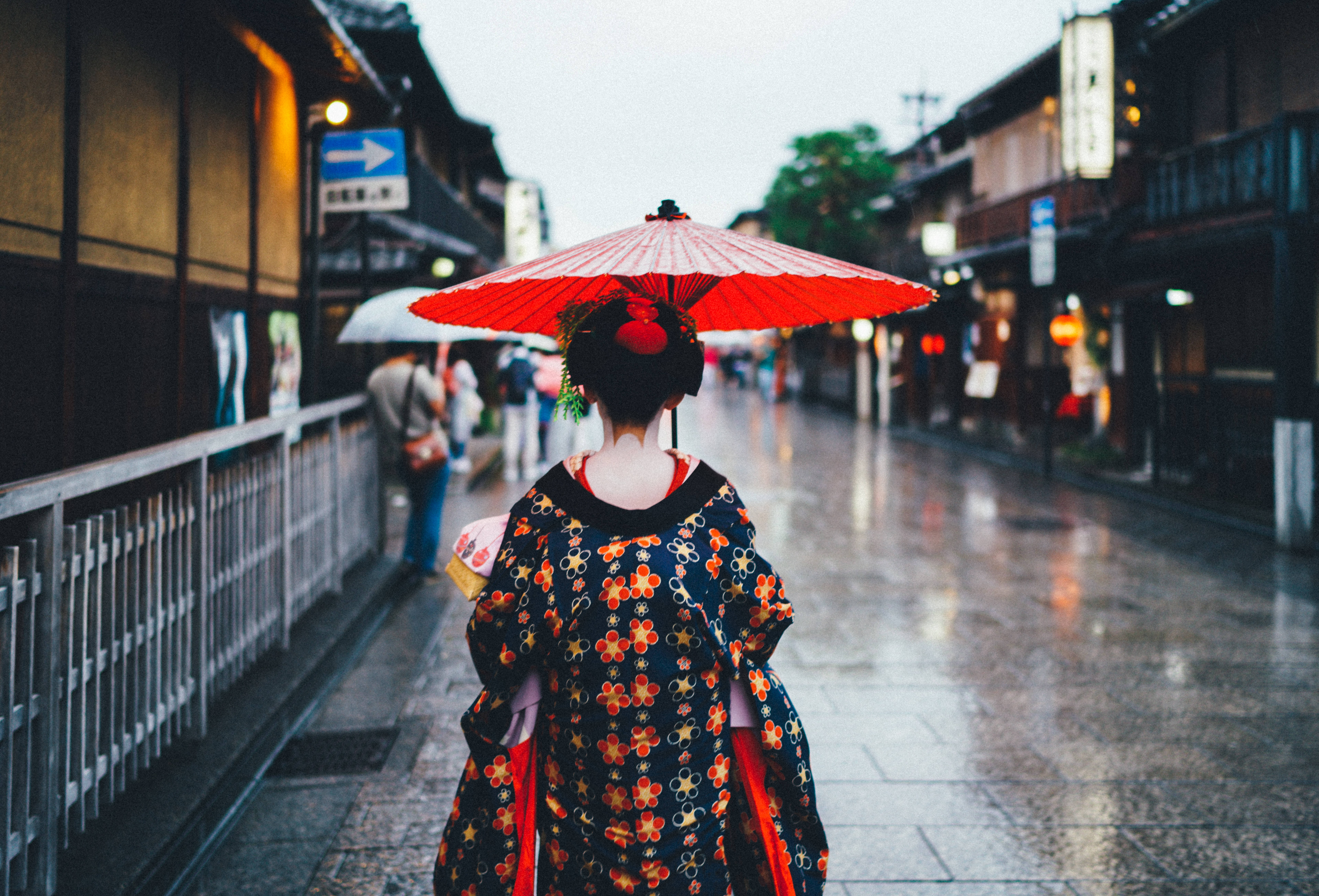 Geisha Nhật Bản HD Trong Mưa Hình nền