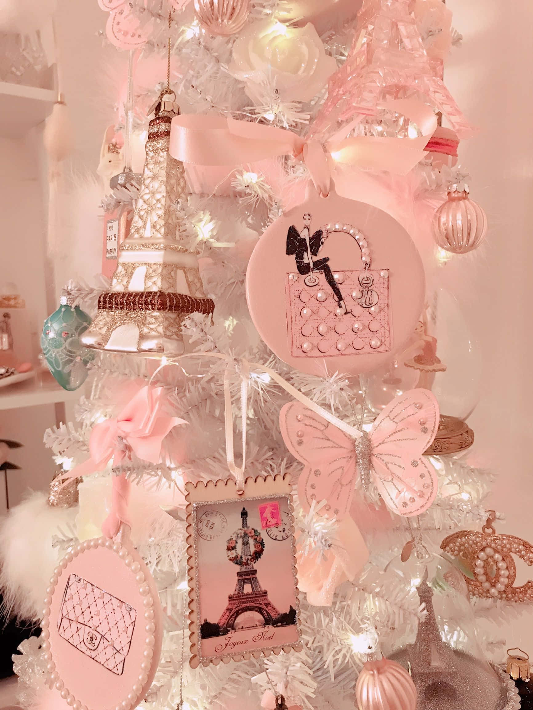 Giáng Sinh Phong Cách Pastel Với Trang Trí Tháp Eiffel Hình nền