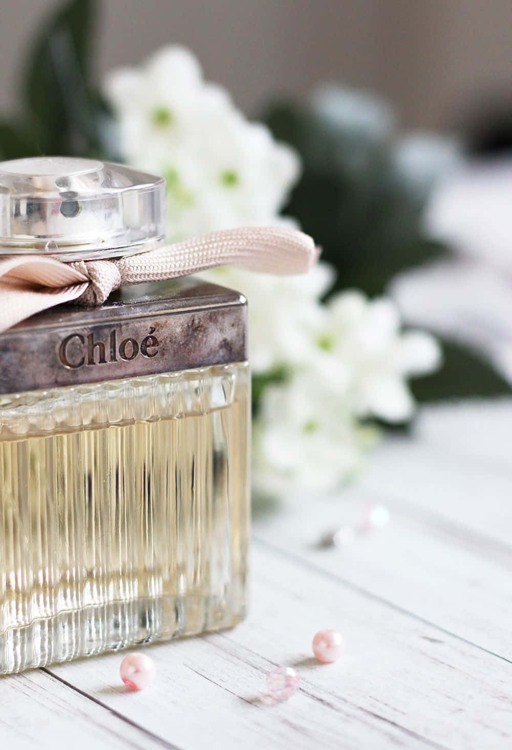 Giới thiệu Nước hoa Mùa xuân mới nhất của chúng tôi – hương thơm tươi mát, tràn đầy sức sống! Hình nền