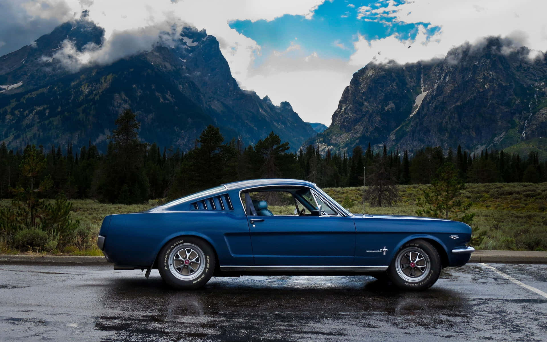 Góc nhìn ấn tượng của Ford Mustang Fastback 1966