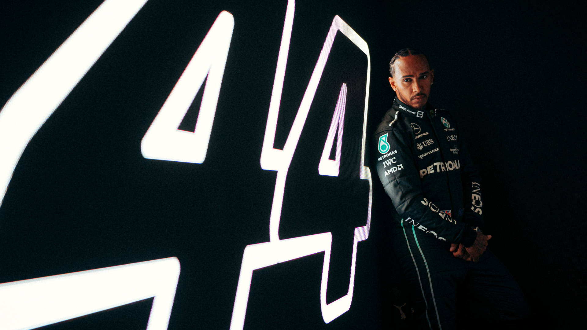 Grace và Tốc Độ - Lewis Hamilton với số xe 44 Hình nền
