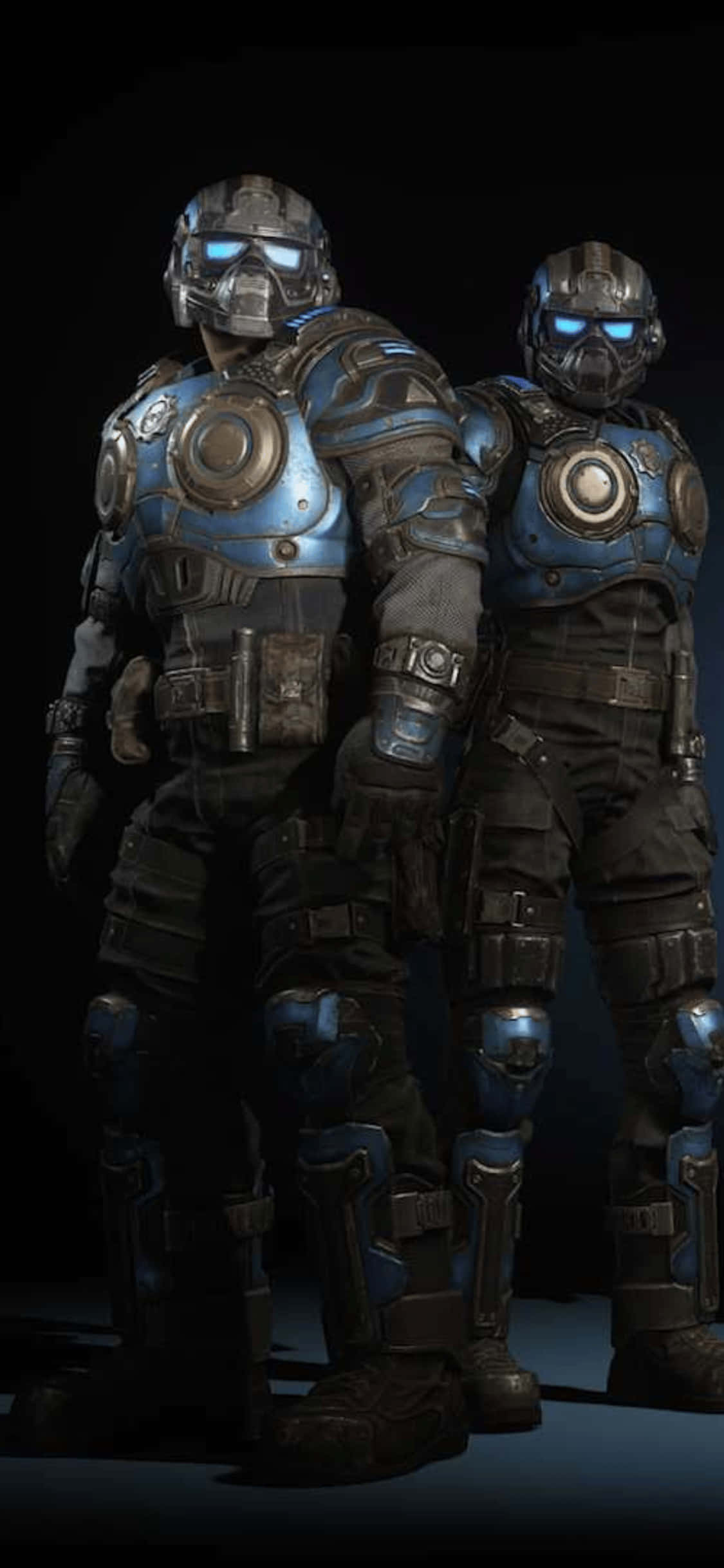 hai người đàn ông mặc bộ đồ gears of war màu xanh đứng cạnh nhau Hình nền