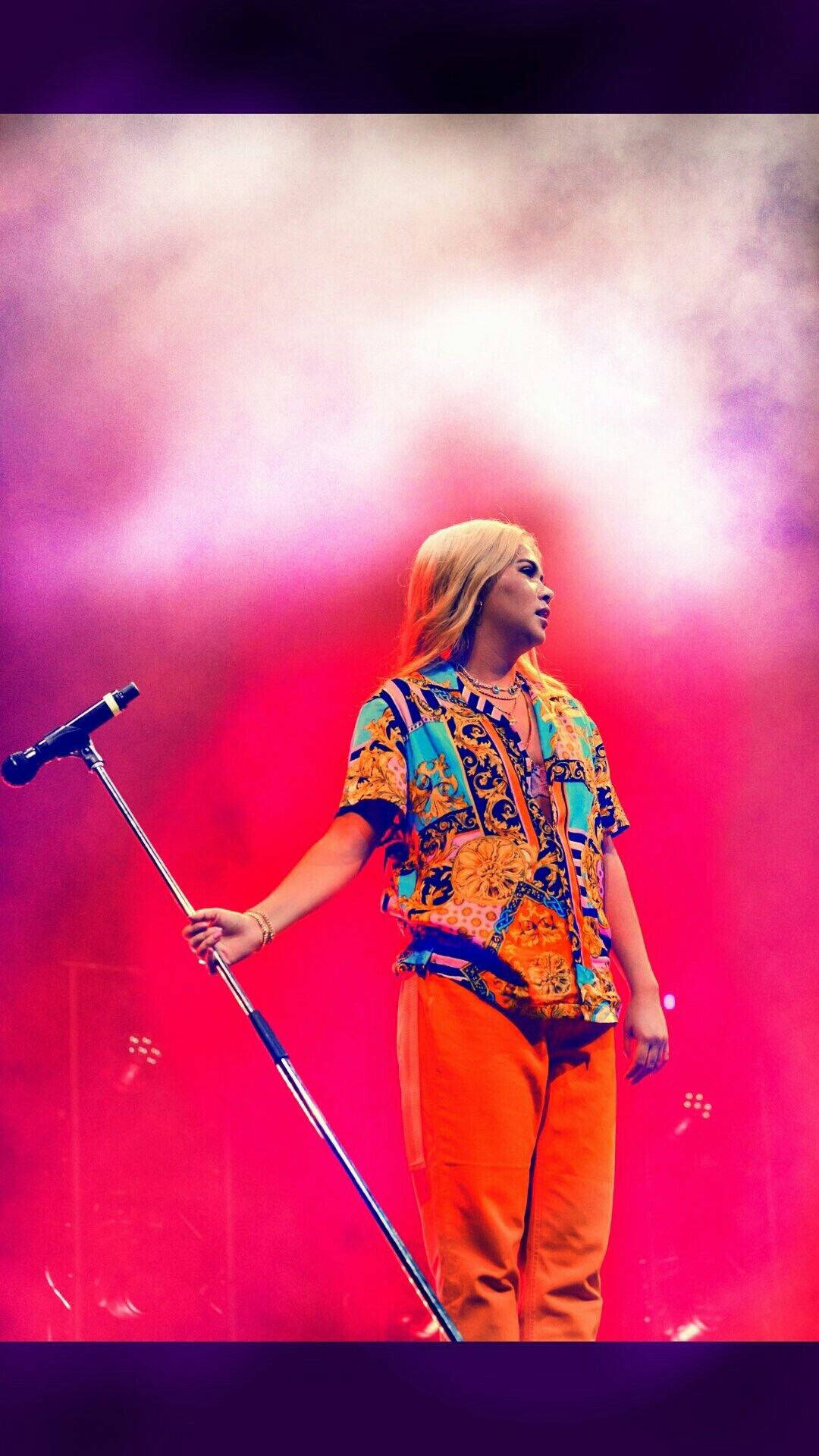 Hayley Kiyoko Biểu Diễn Tại Buổi Hòa Nhạc Trực Tiếp Hình nền
