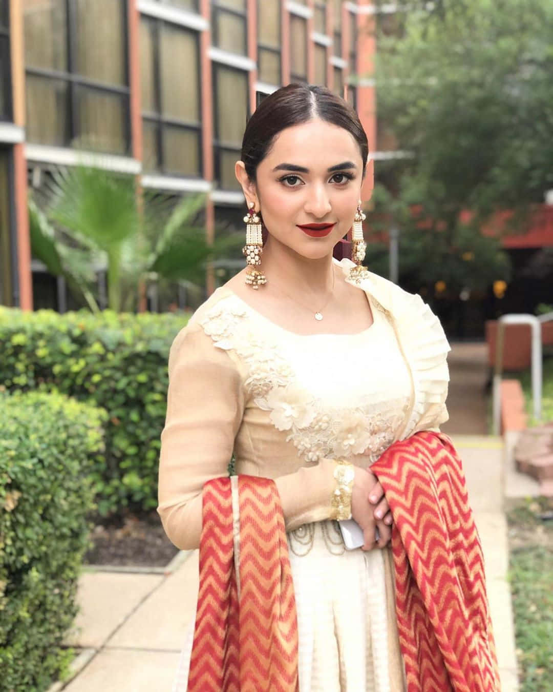 Hình ảnh cô gái Pakistan Yumna Zaidi Hình nền