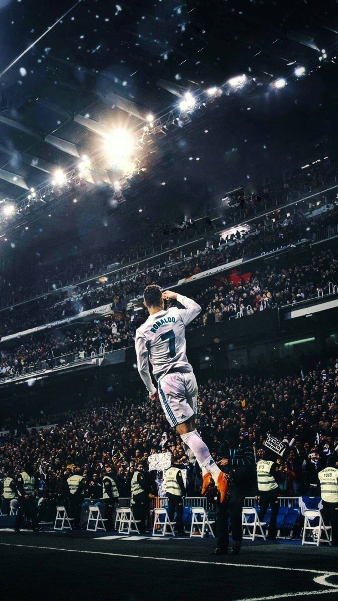 Hình nền Cristiano Ronaldo đẹp cho iPhone