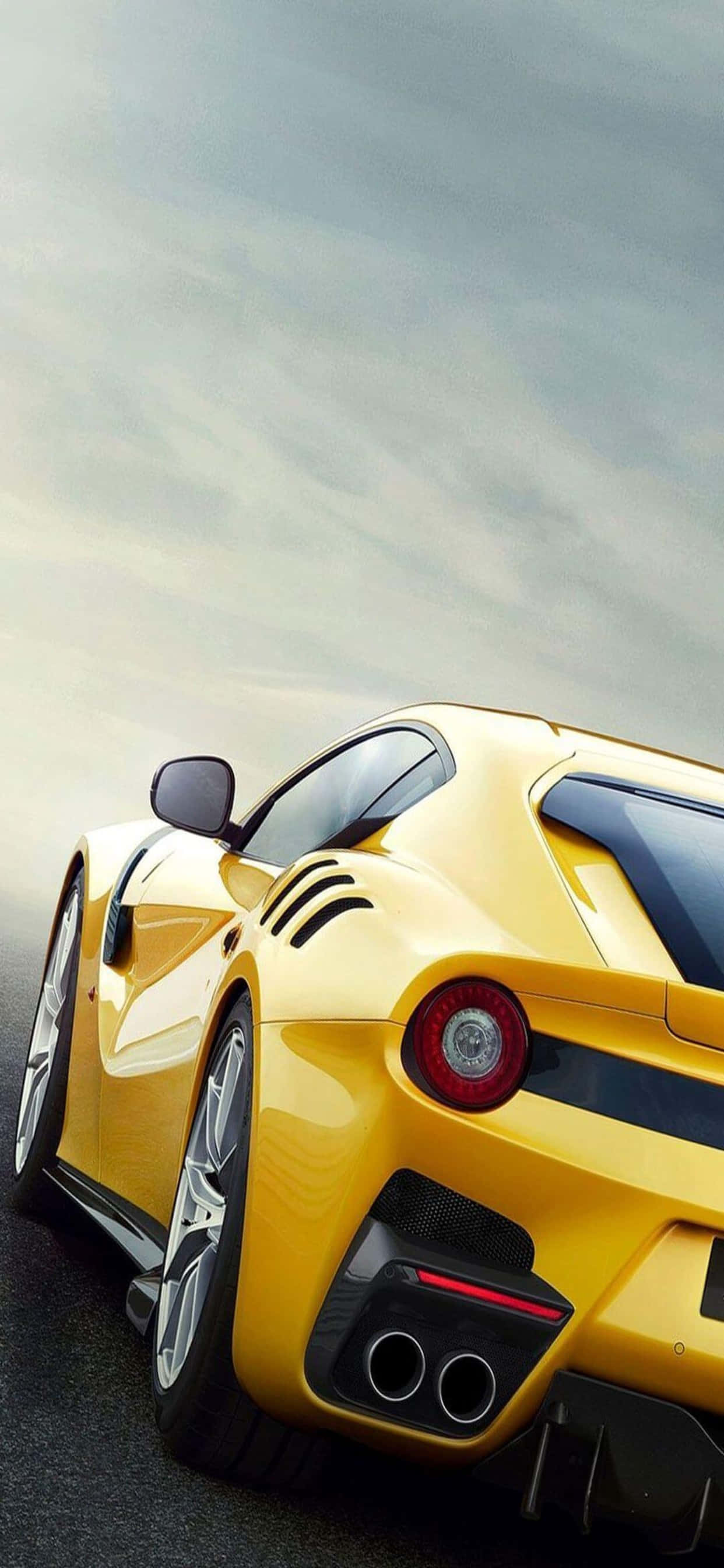 Hình nền Ferrari Vàng cho iPhone Xs Max – Ferrari F12tdf Hình nền