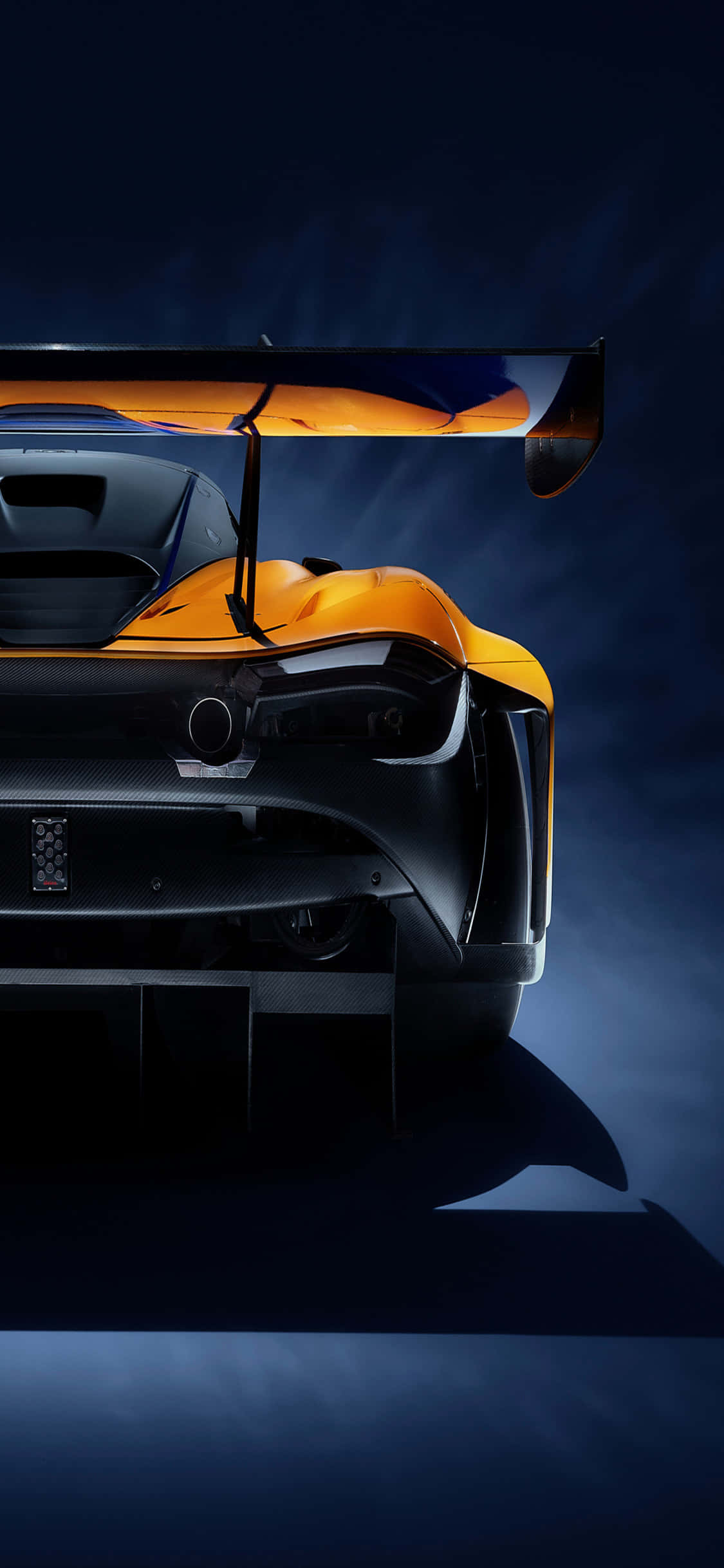 Hình nền Phía sau Xe đua Mclaren 720s GT3 iPhone X Hình nền