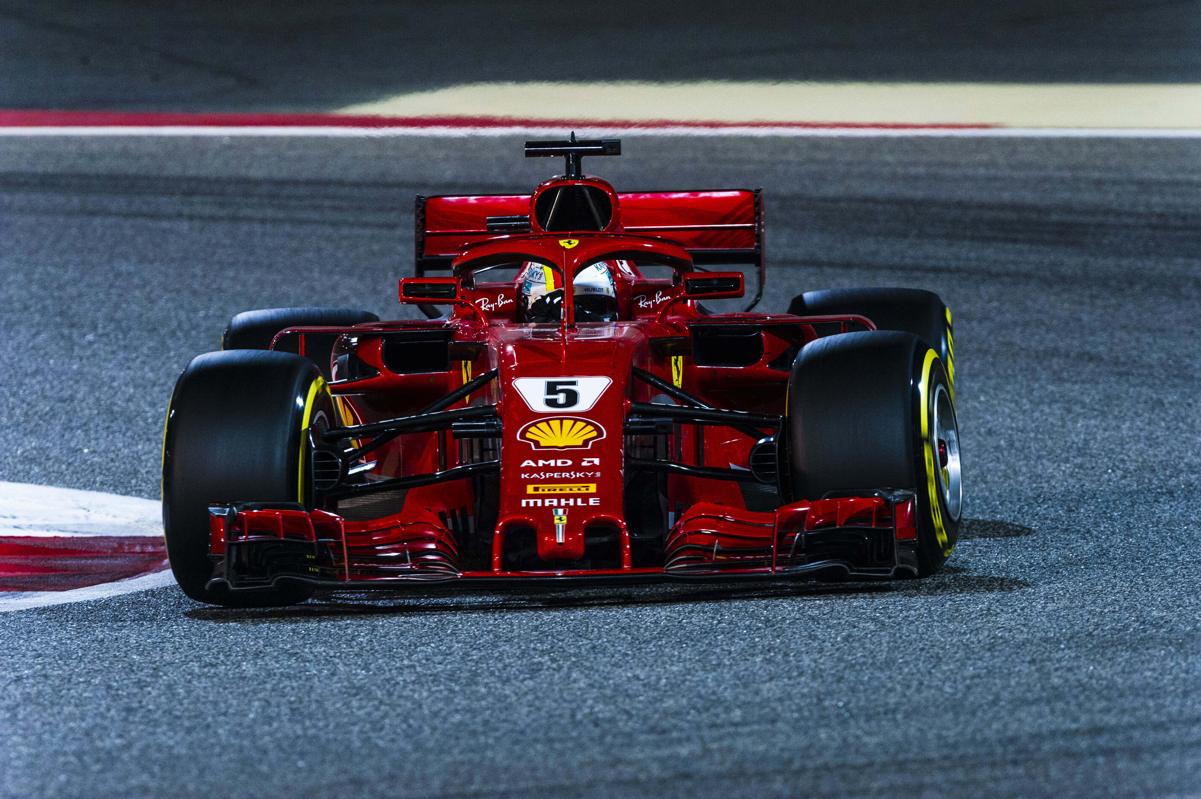 Hình nền Vettel Ferrari SF71H F1 2018 Hình nền