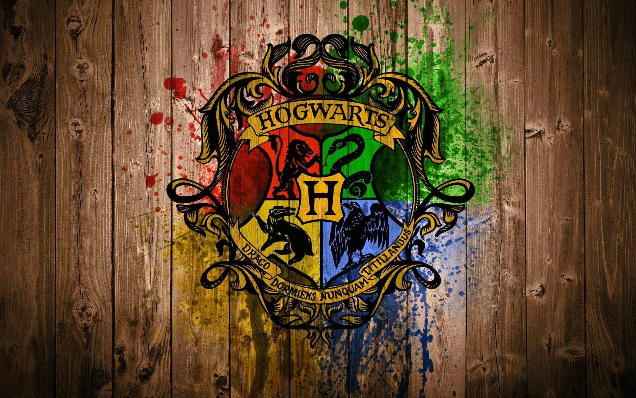 Hogwarts đầy màu sắc phong cách Harry Potter Hình nền
