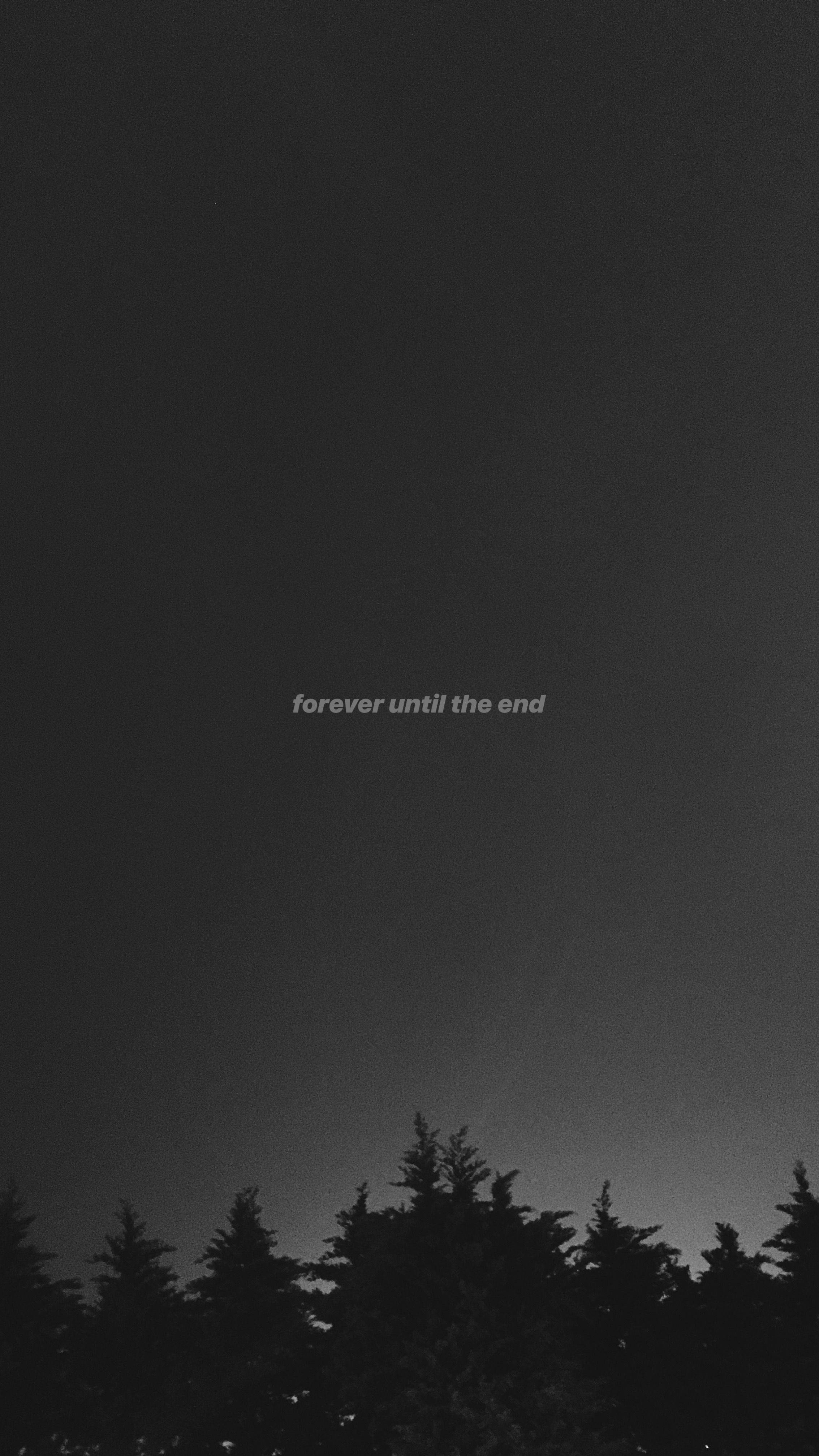 iPhone xám đậm với dòng chữ 'Forever' Hình nền