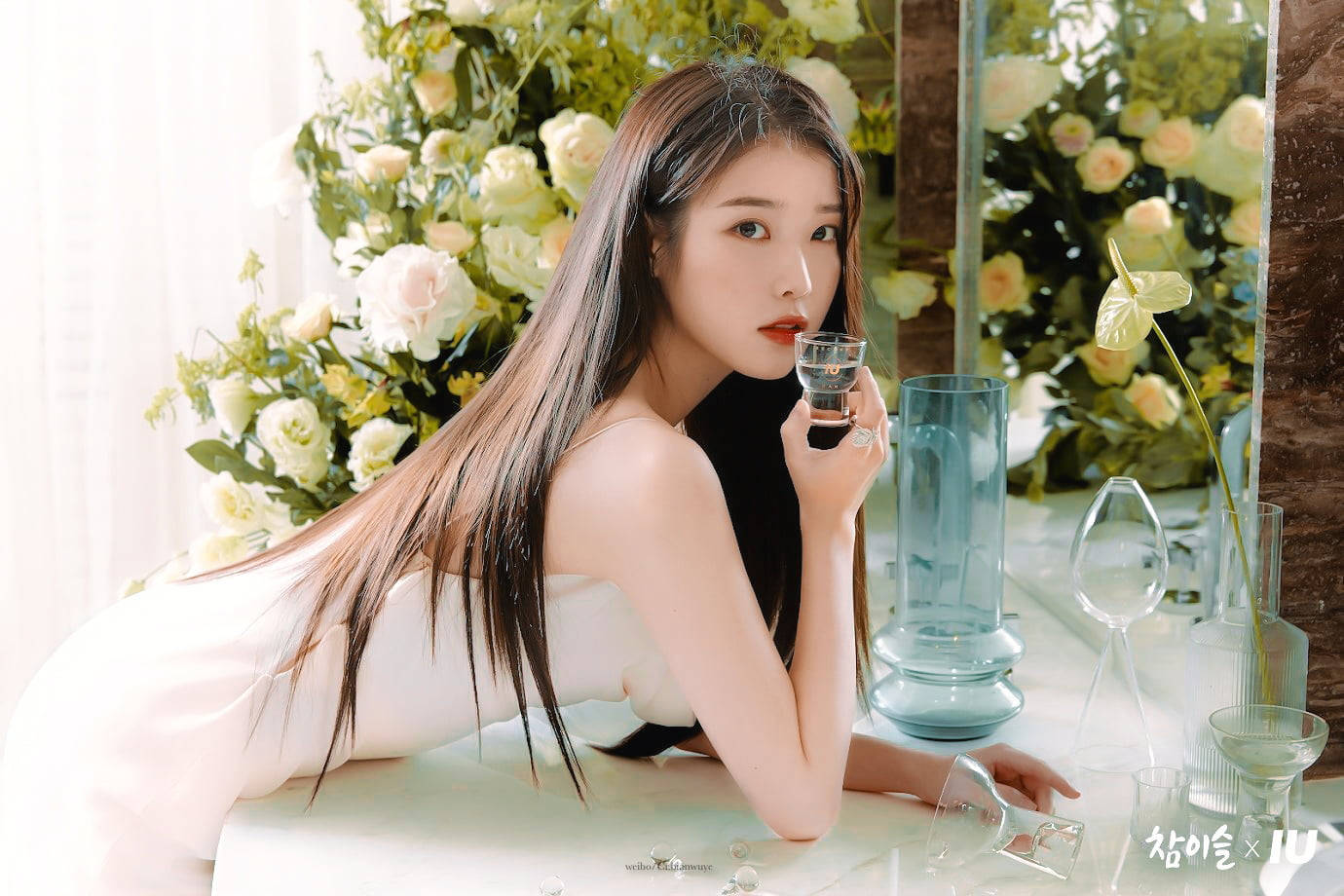 IU Tạp chí Vogue Hàn Quốc Hình nền