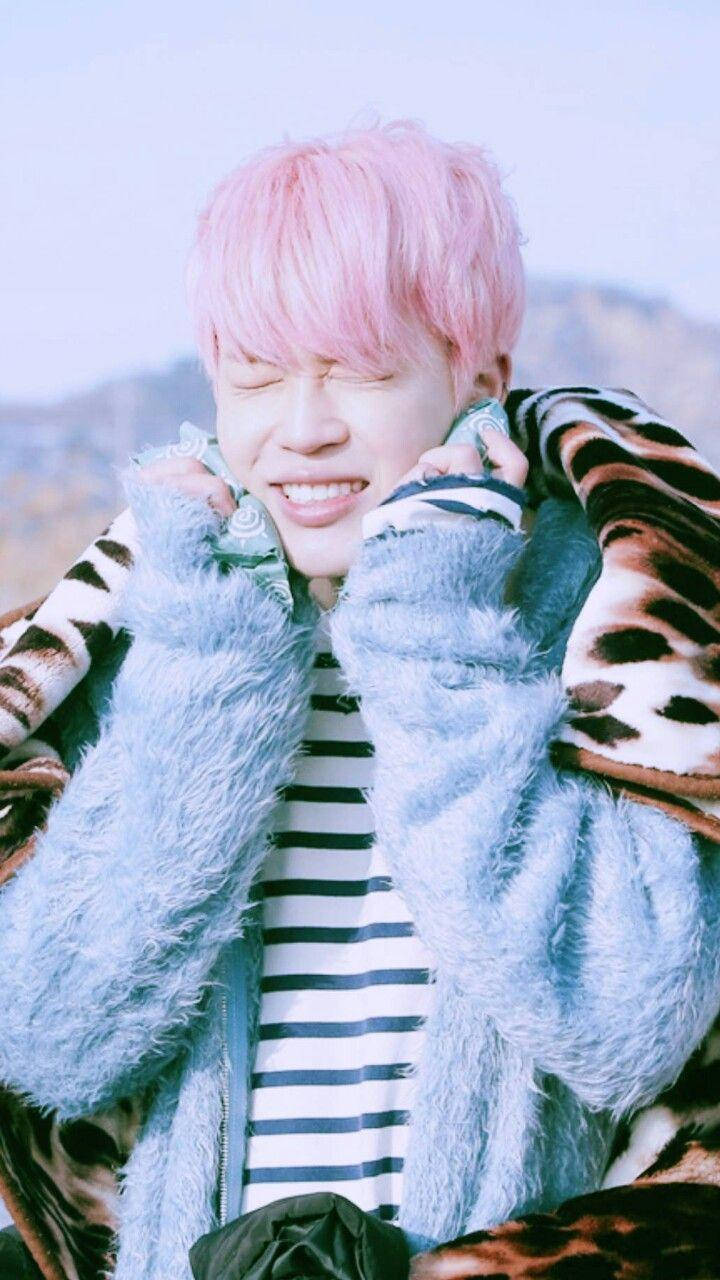 Jimin BTS Dễ Thương Trong Trang Phục Mùa Đông Hình nền