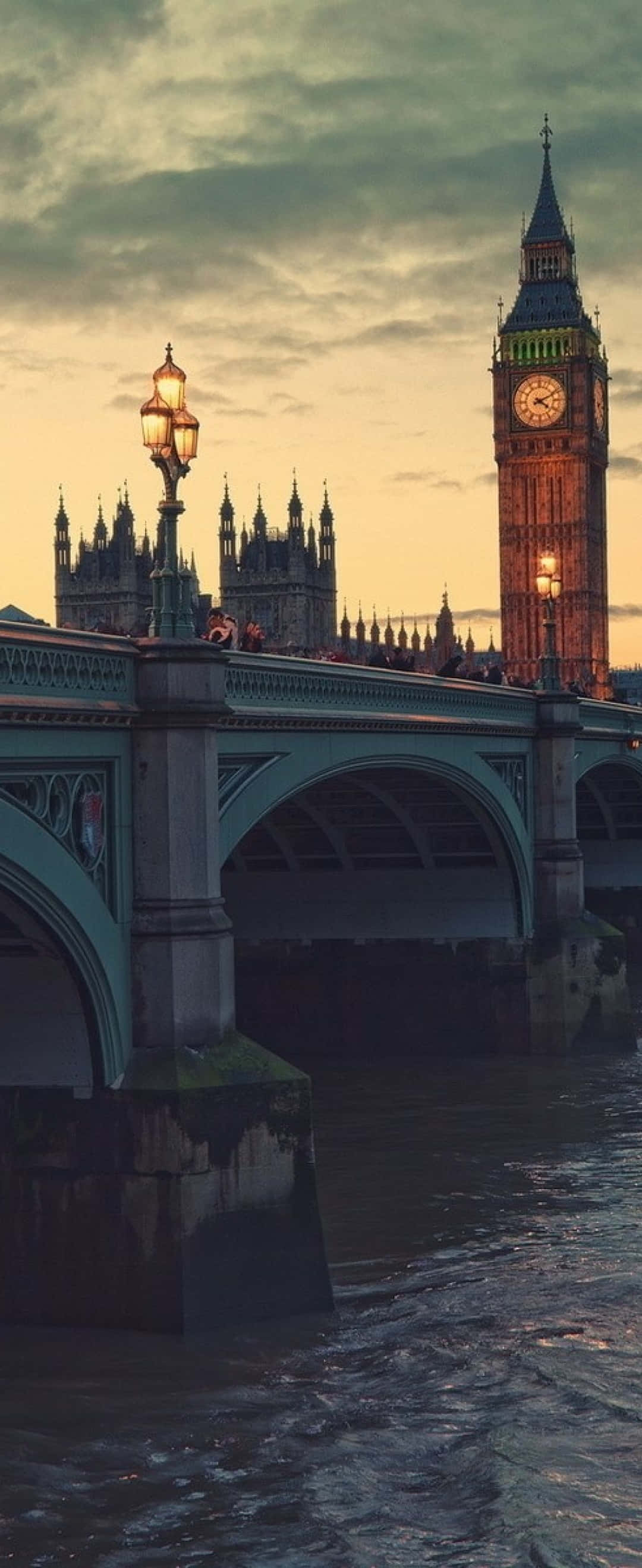 "Khám phá London với iPhone" Hình nền