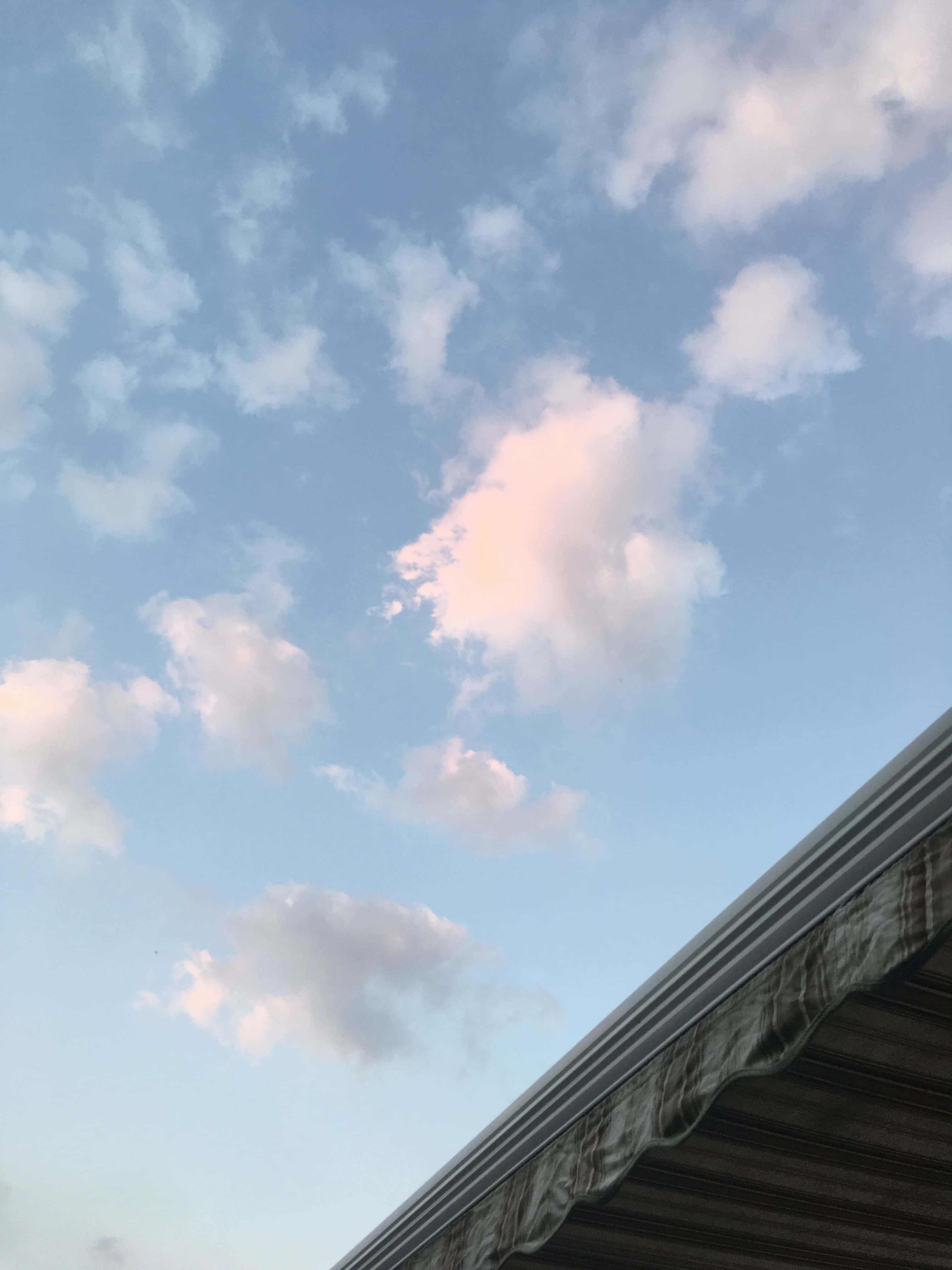 Khám phá vẻ đẹp bầu trời cùng Aesthetic Sky. Hình nền