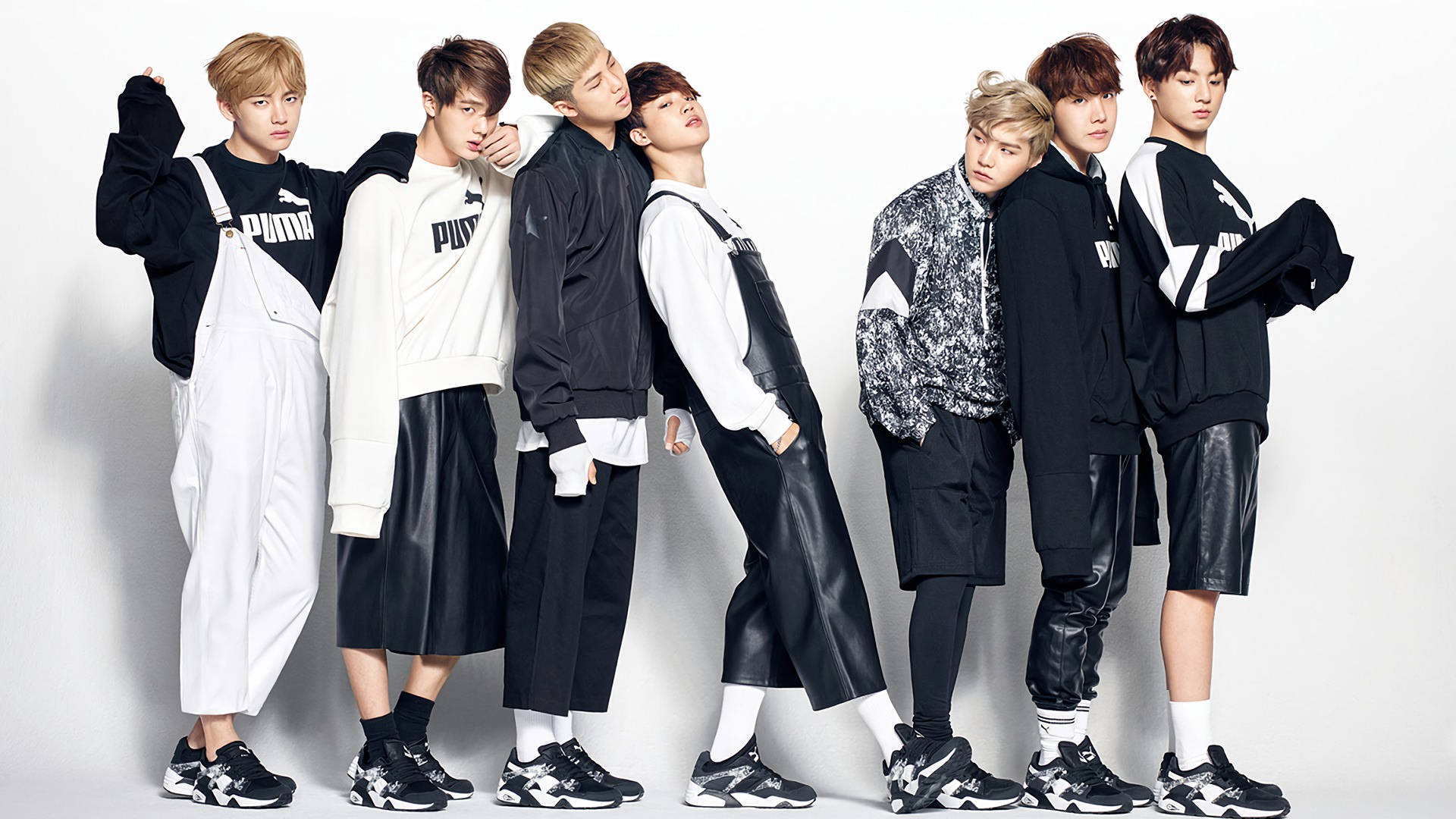 Khoảnh khắc vui vẻ của nhóm nhạc BTS Hình nền