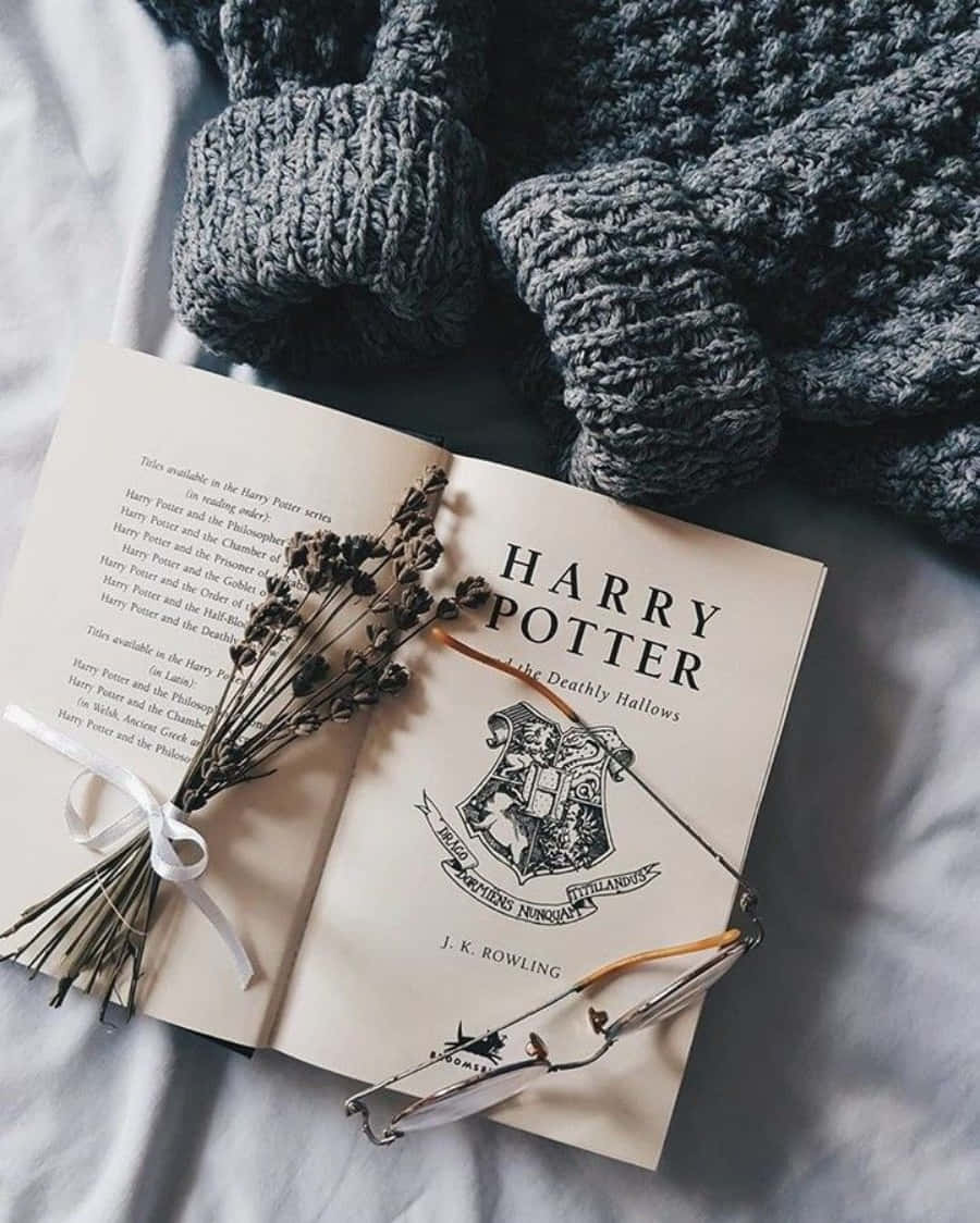 Khung cảnh mơ màng của Trường Phù thủy và Pháp sư Hogwarts Hình nền