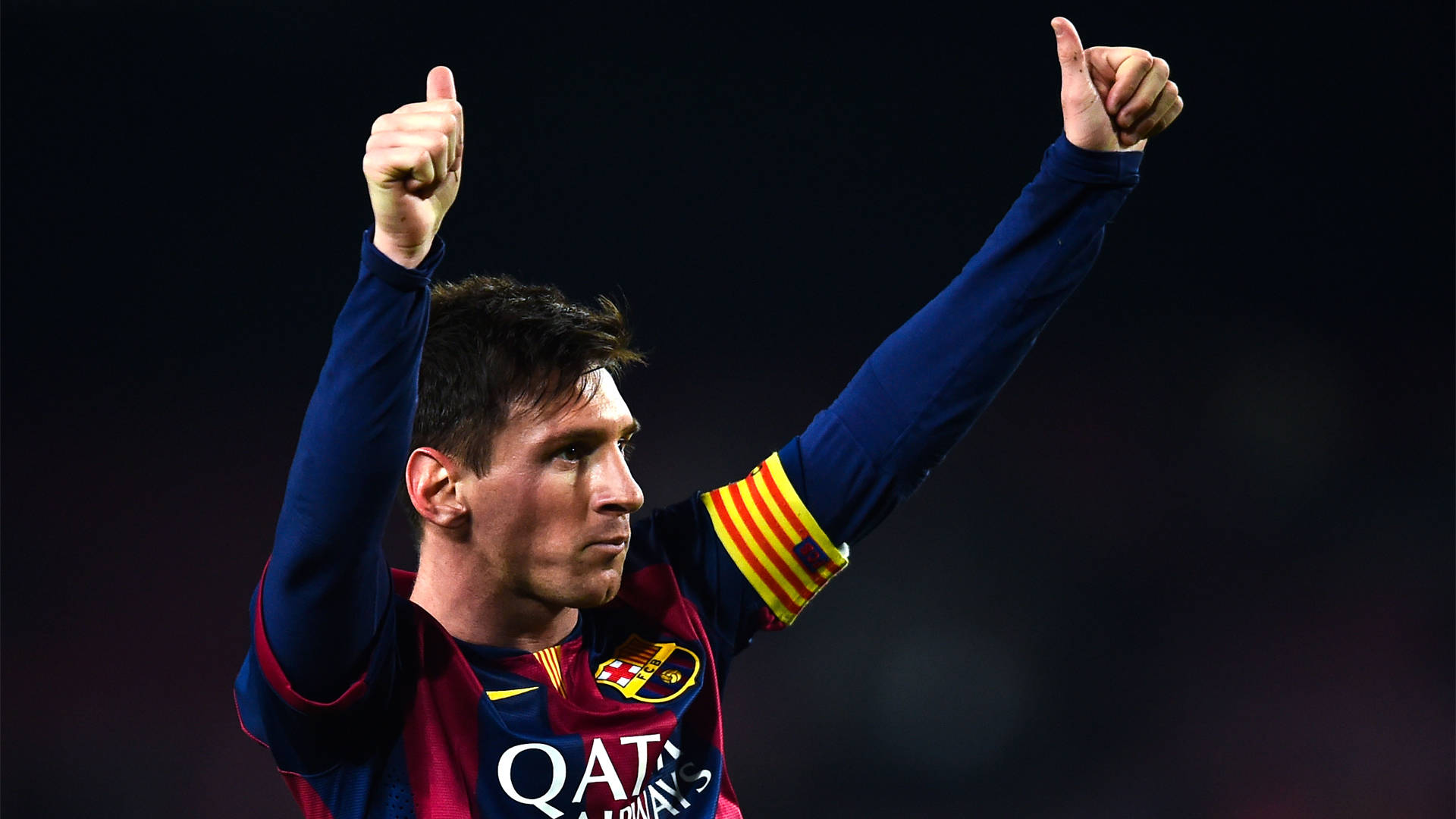 Lionel Messi giơ hai ngón tay cái Hình nền