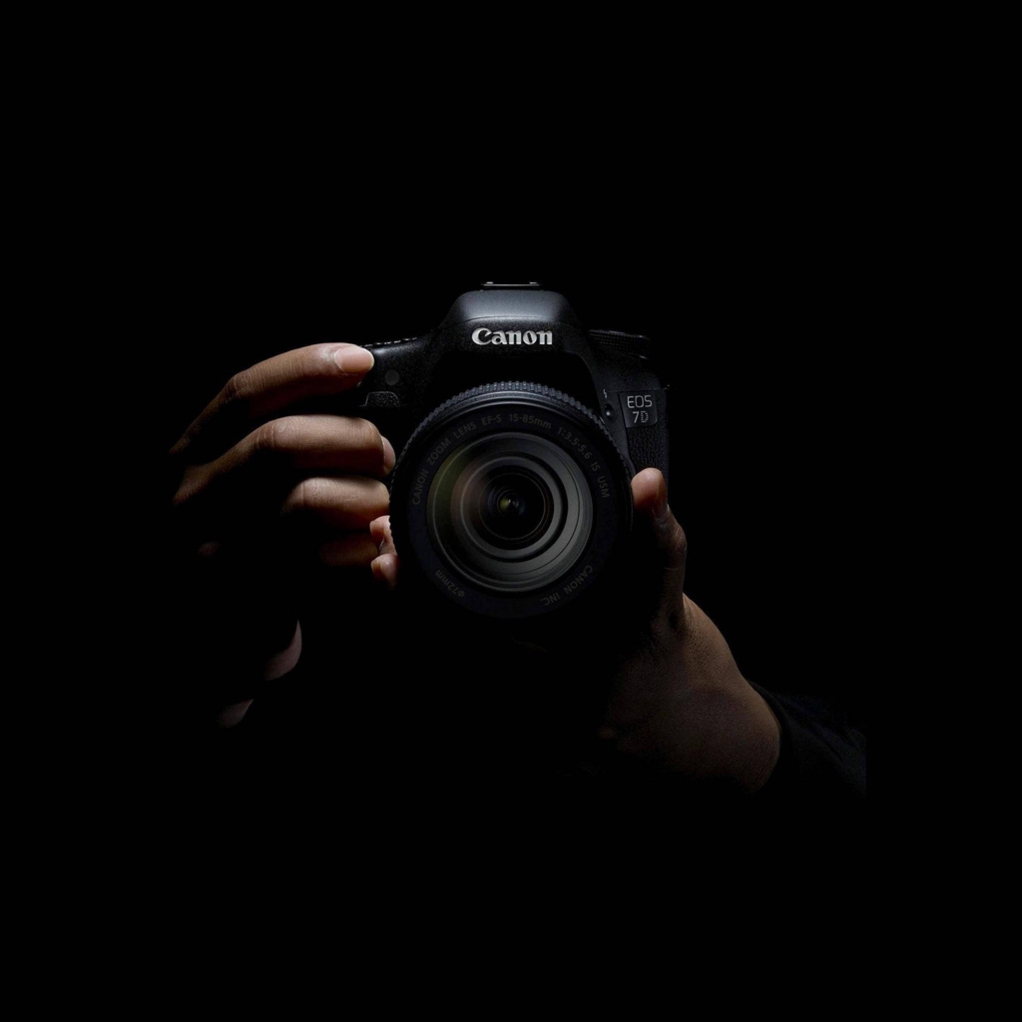 Máy ảnh Canon trong bóng tối Hình nền
