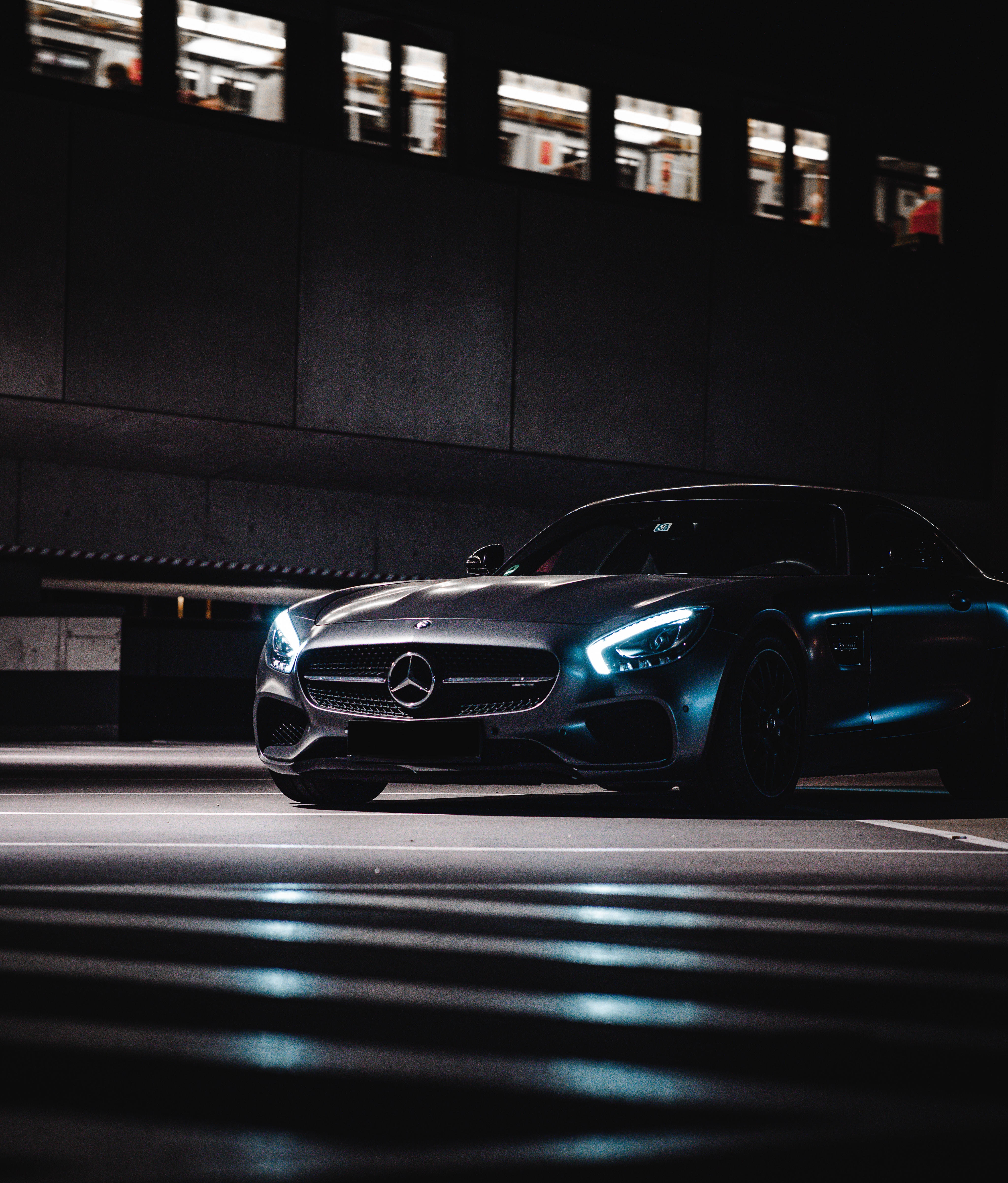 Mercedes Benz Phát Sáng Trong Bóng Tối Hình nền